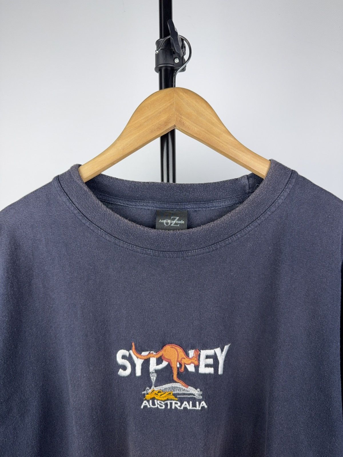 Vintage Vintage Faded Sydney Australia Tee Kangaroo Embroidery XL Size US XL / EU 56 / 4 - 2 Thumbnail