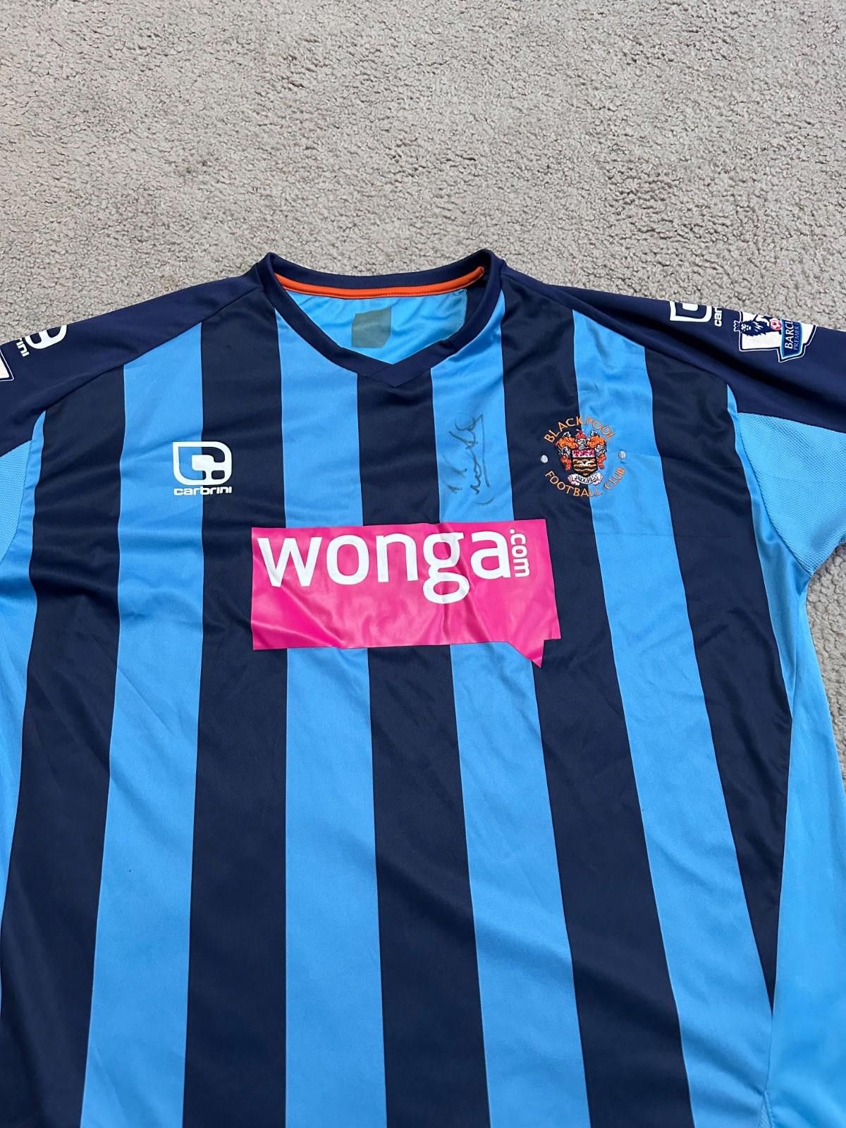 Other Blackpool 2010/2011 Carbrini Third Football Shirt Size 3XL Size US XXL / EU 58 / 5 - 3 Thumbnail