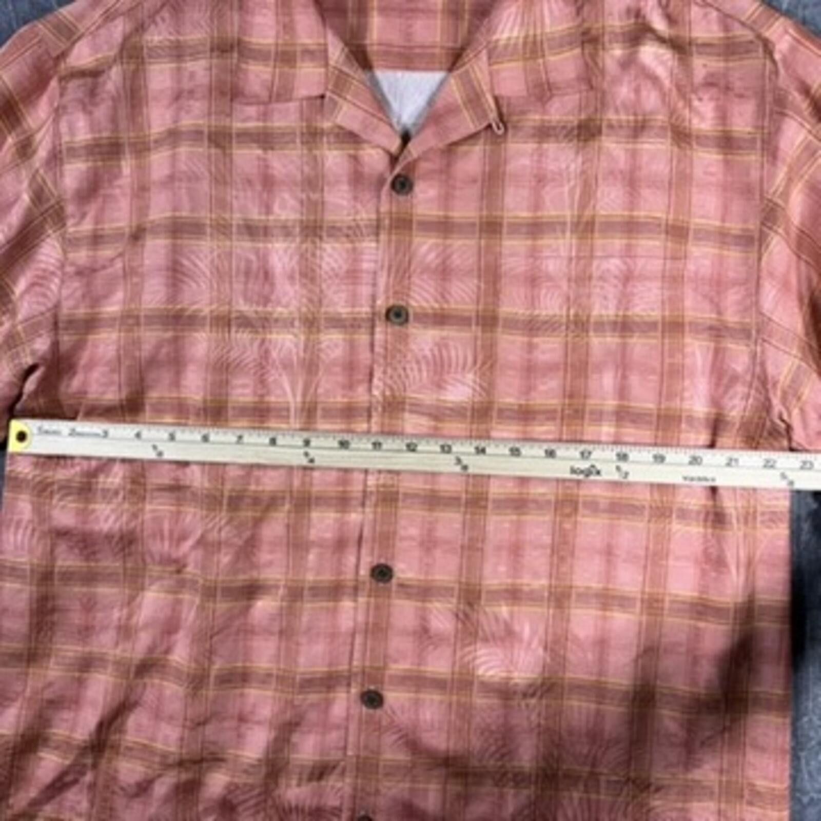 Tommy Bahama Tommy Bahama Shirt Men's L Pink Hawaiian Silk button down Size US L / EU 52-54 / 3 - 4 Thumbnail