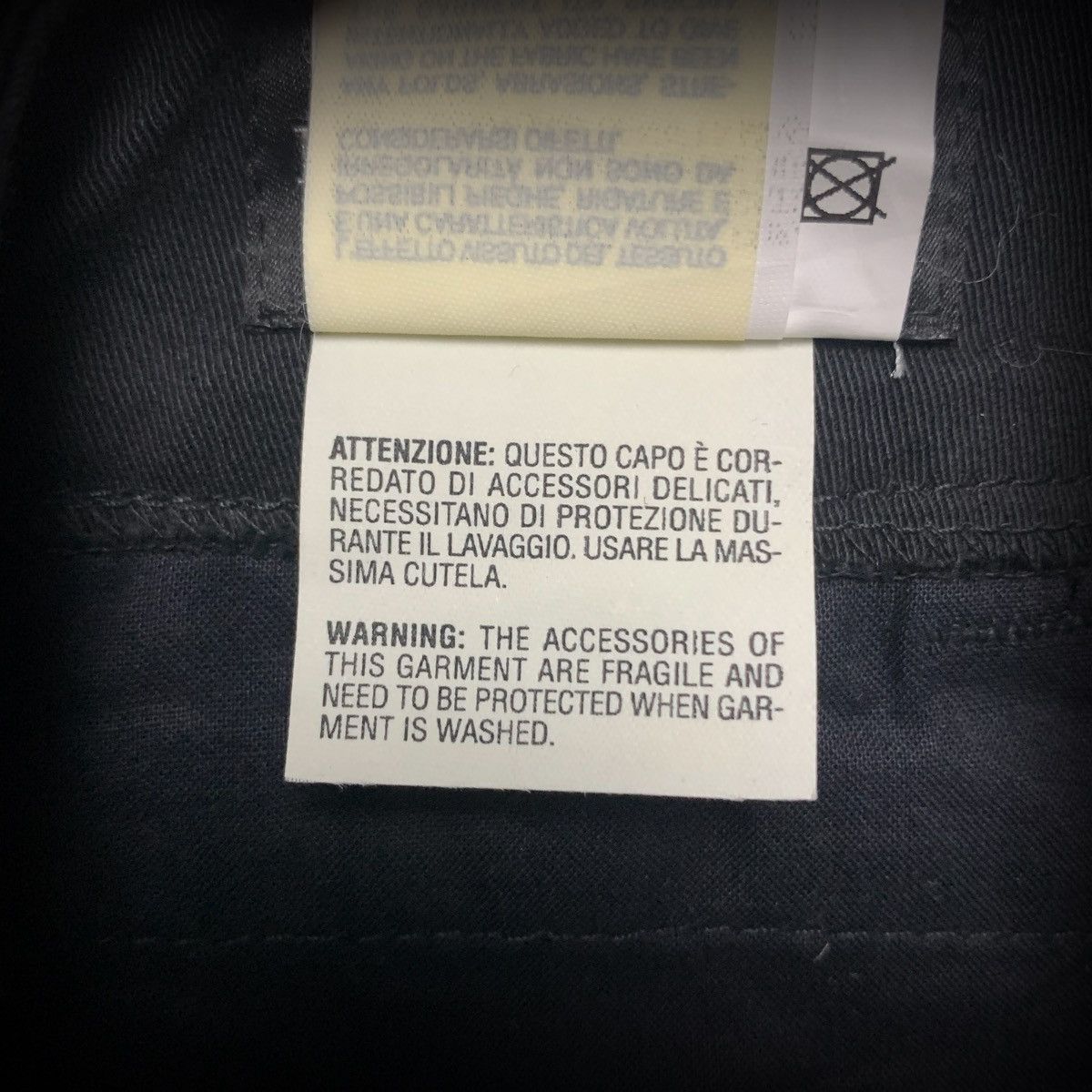 Emporio Armani Emporio Armani Button Hem Tailored Pants Black Size 42 Size 28" / US 6 / IT 42 - 7 Thumbnail