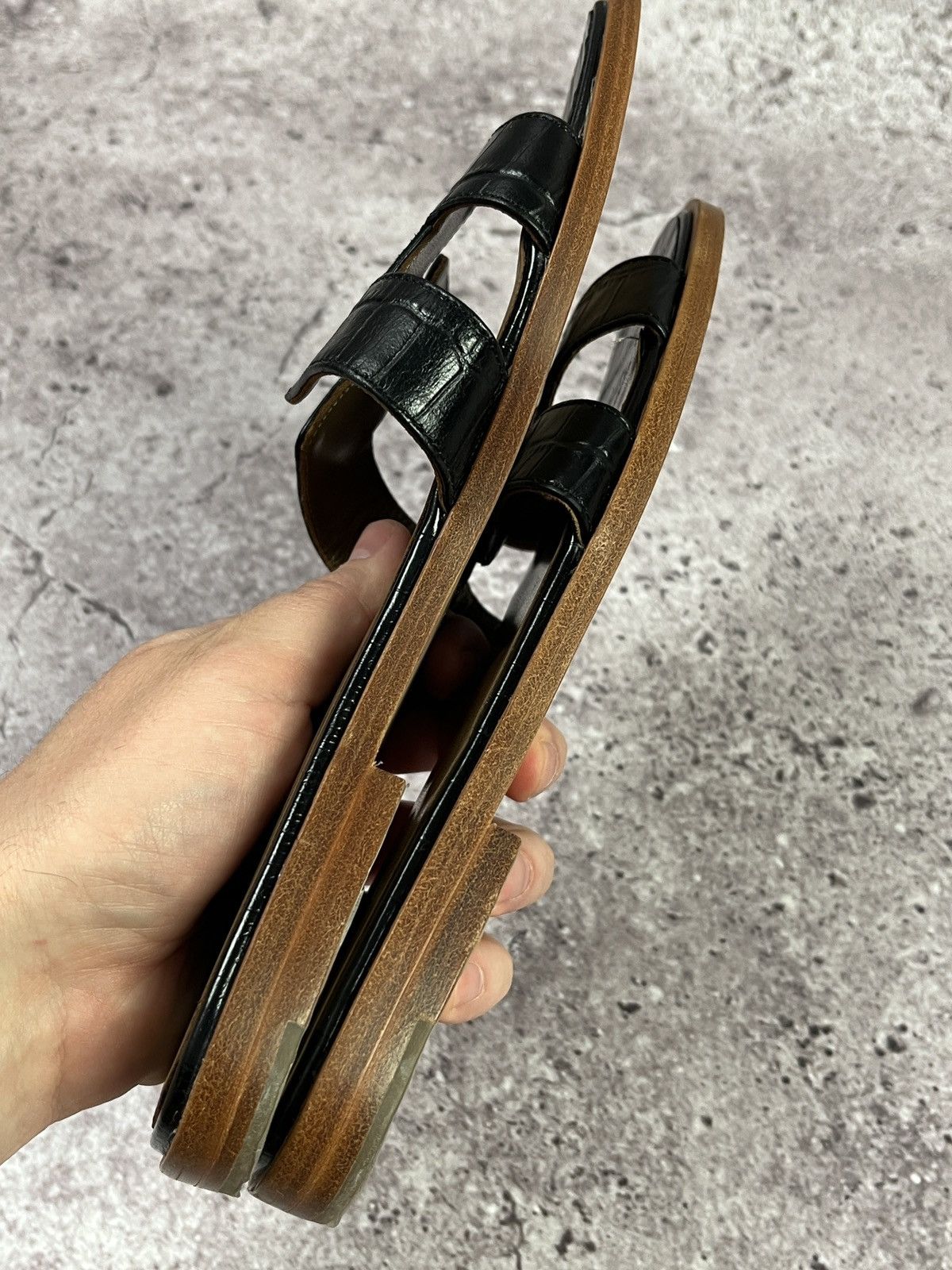 Hermes Hermès Oran 39 Black Croc Embossed Leather H Slide Flats 🇮🇹 Size US 9 / IT 39 - 11 Thumbnail
