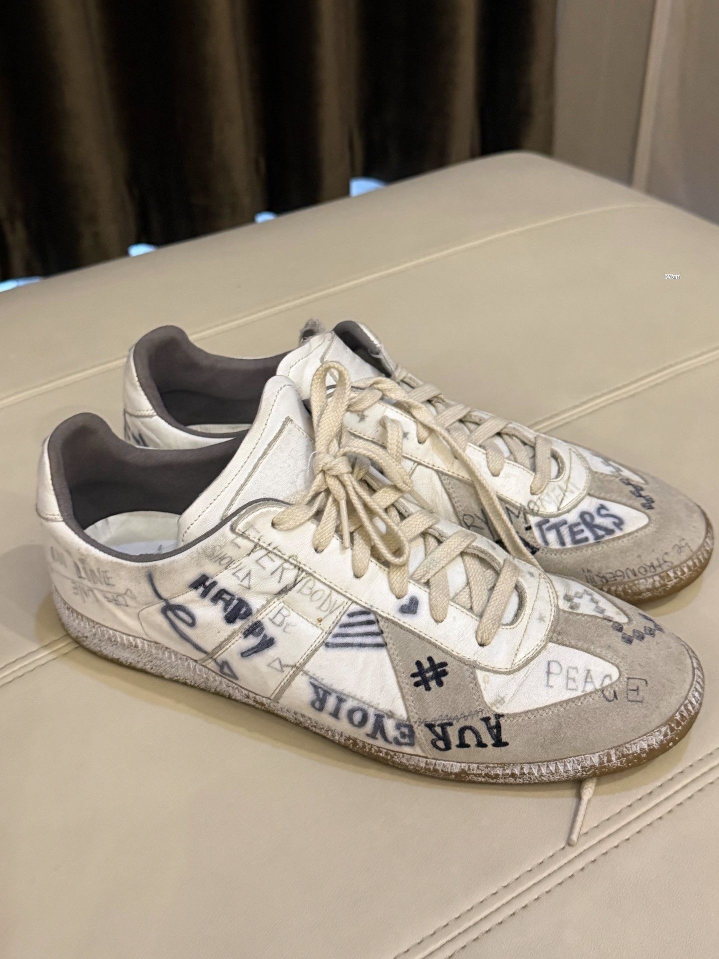 Maison Margiela Maison Margiela Hand-Painted Graffiti Sneakers Size US 10 / EU 43 - 2 Thumbnail