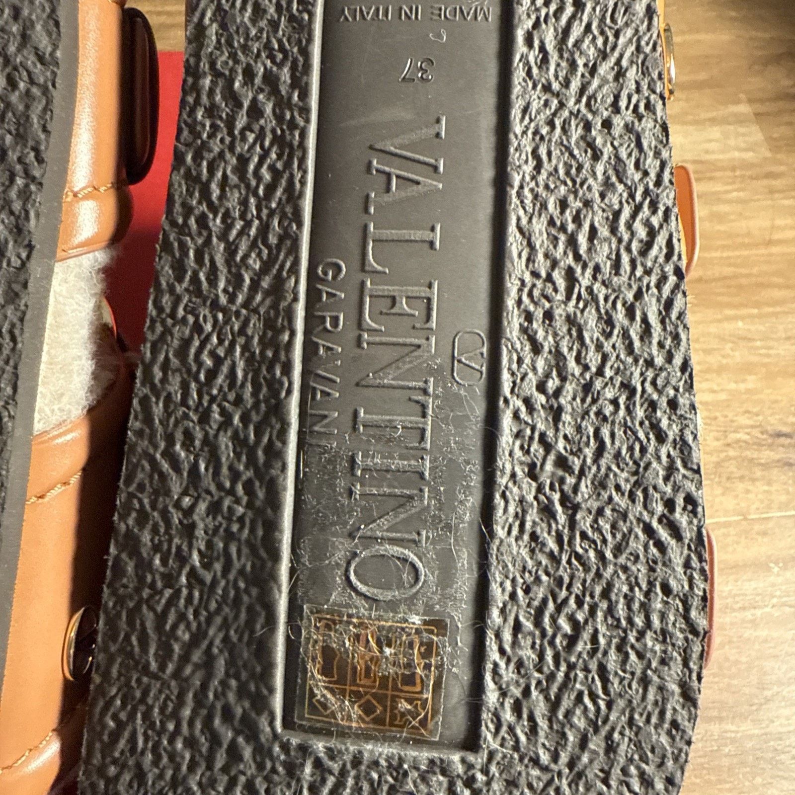 Valentino Valentino Garavani Leather Slide Sandals Almond EU37 US6.5 Size US 6.5 / IT 36.5 - 12 Thumbnail