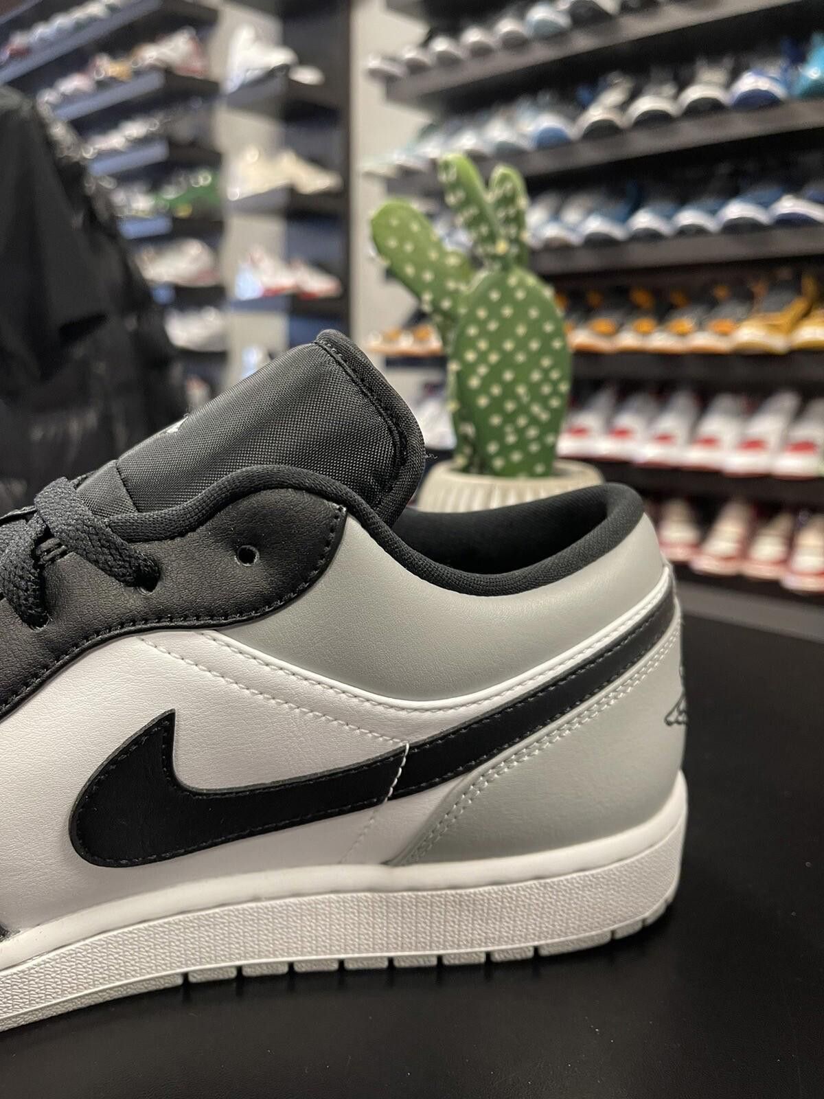 Nike Size 14 - Air Jordan 1 Low Men's LT Smoke Grey/Black-White Size US 14 / EU 47 - 7 Thumbnail