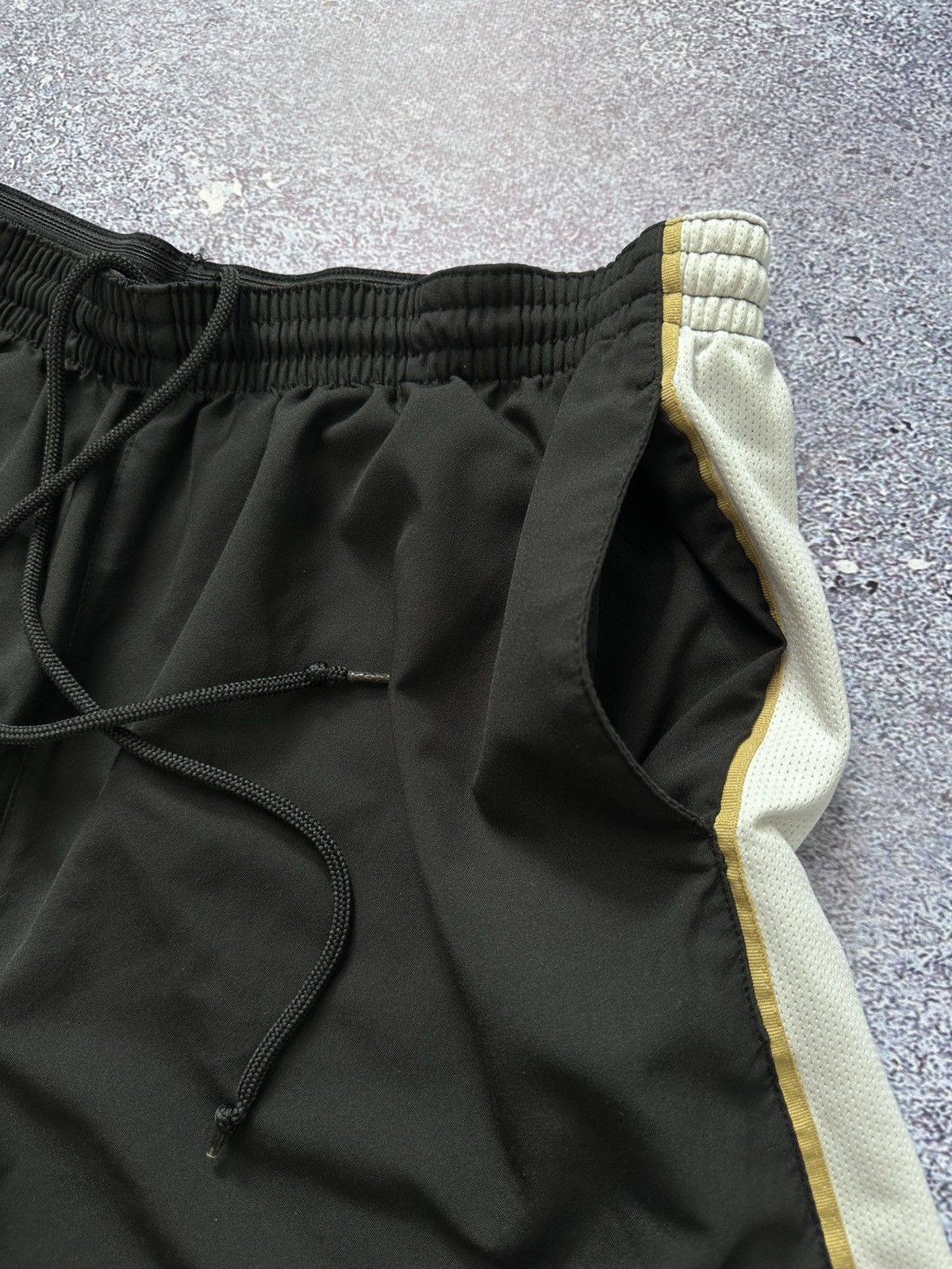 Nike Vintage Nike Total Jersey Shorts Size US 36 / EU 52 - 7 Thumbnail