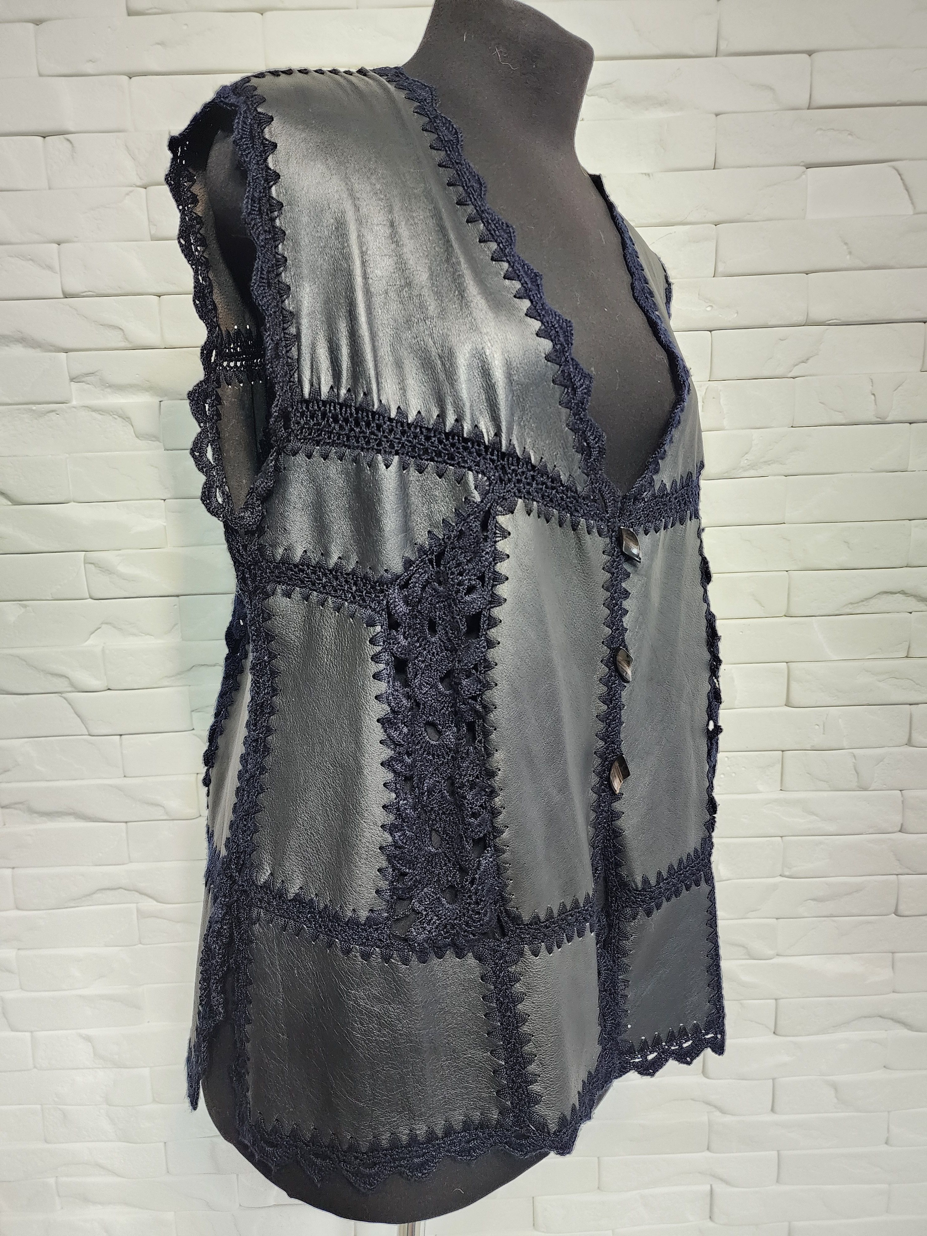 Handmade Black Leather Vest: Button-Up Lightweight Women's Vest Size XL / US 12-14 / IT 48-50 - 2 Thumbnail
