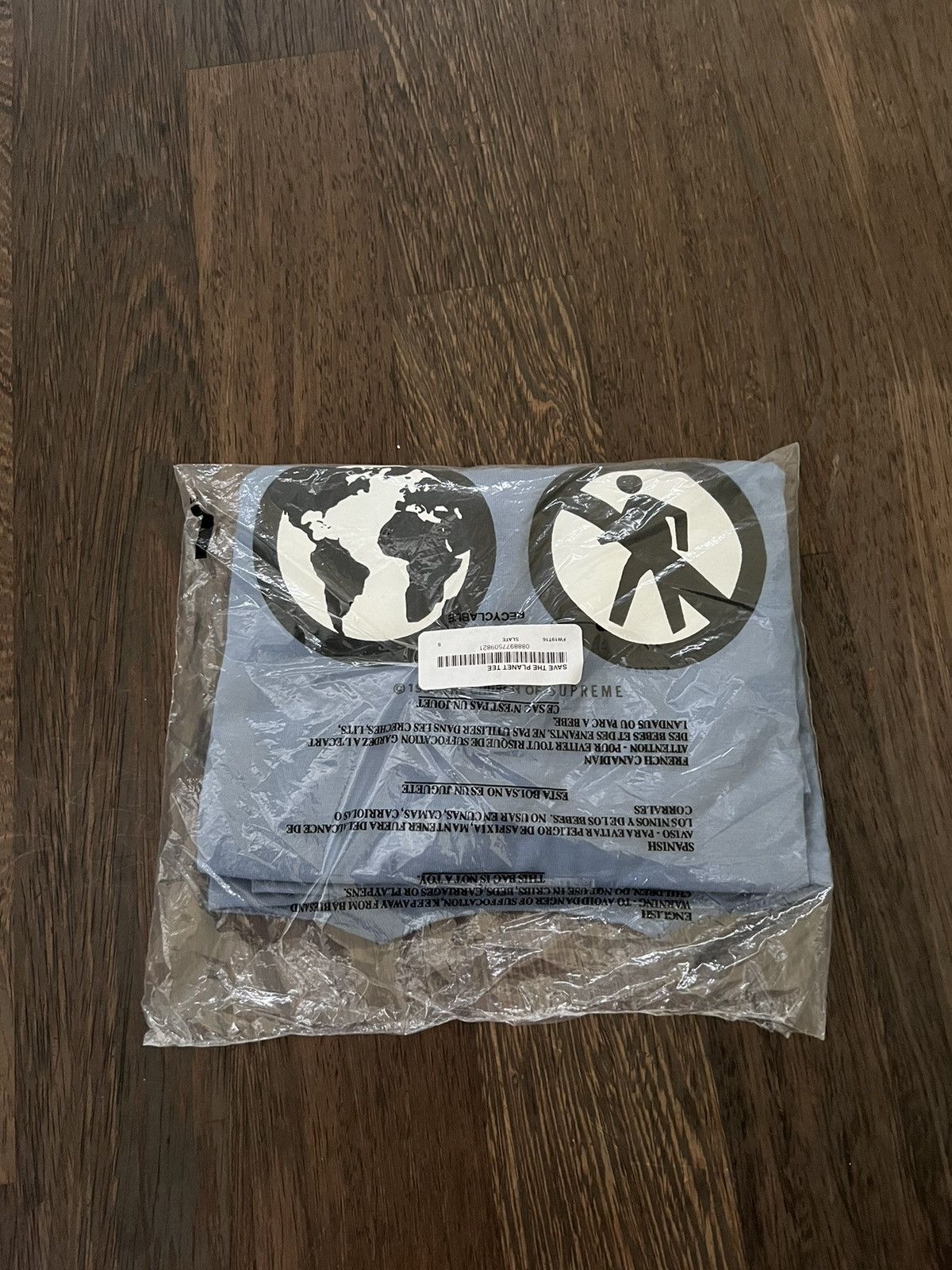 Supreme Supreme Save The World Tee Size US S / EU 44-46 / 1 - 2 Thumbnail