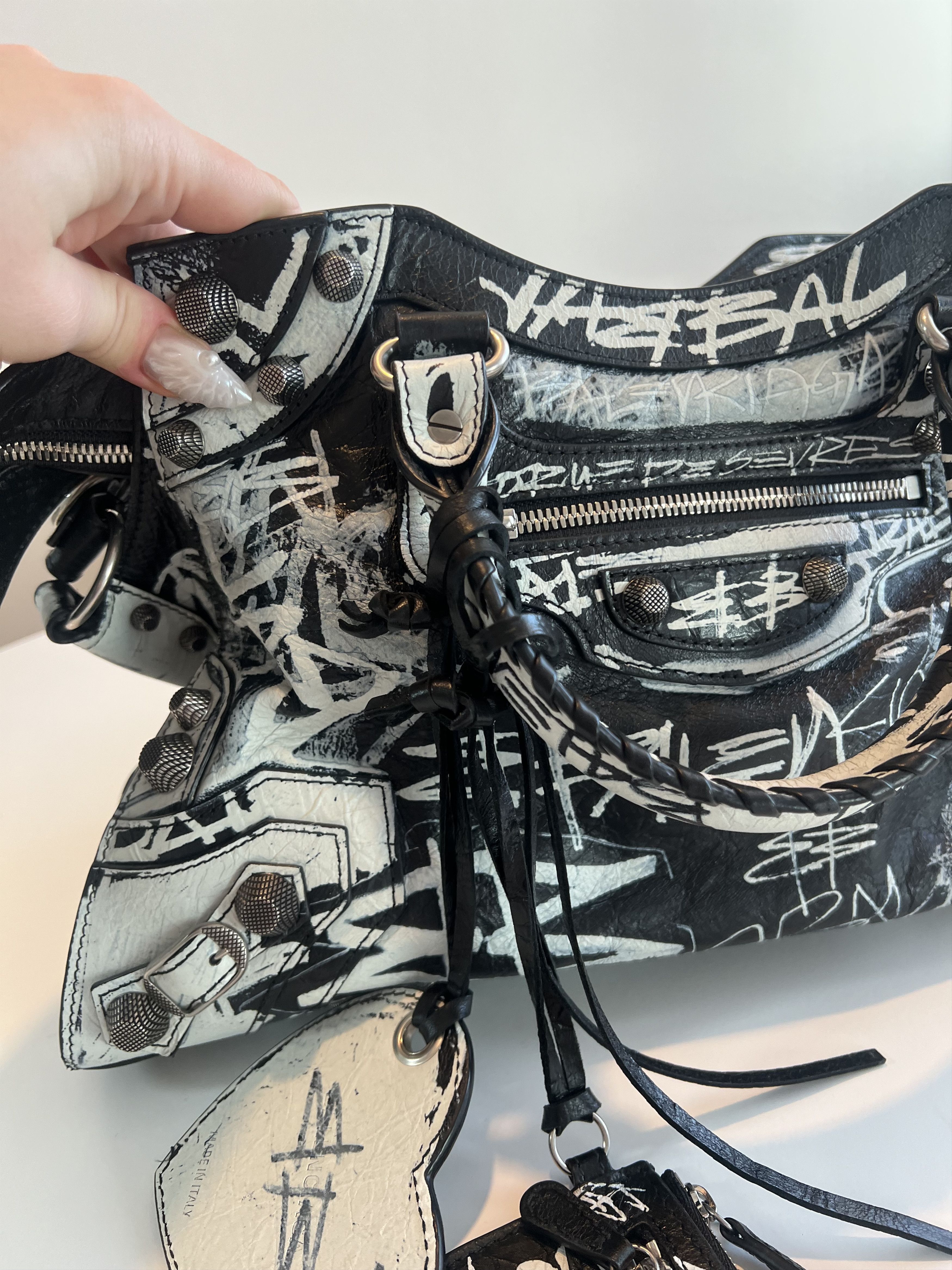 Balenciaga Neo Cagole City leather crossbody bag Size ONE SIZE - 25 Thumbnail