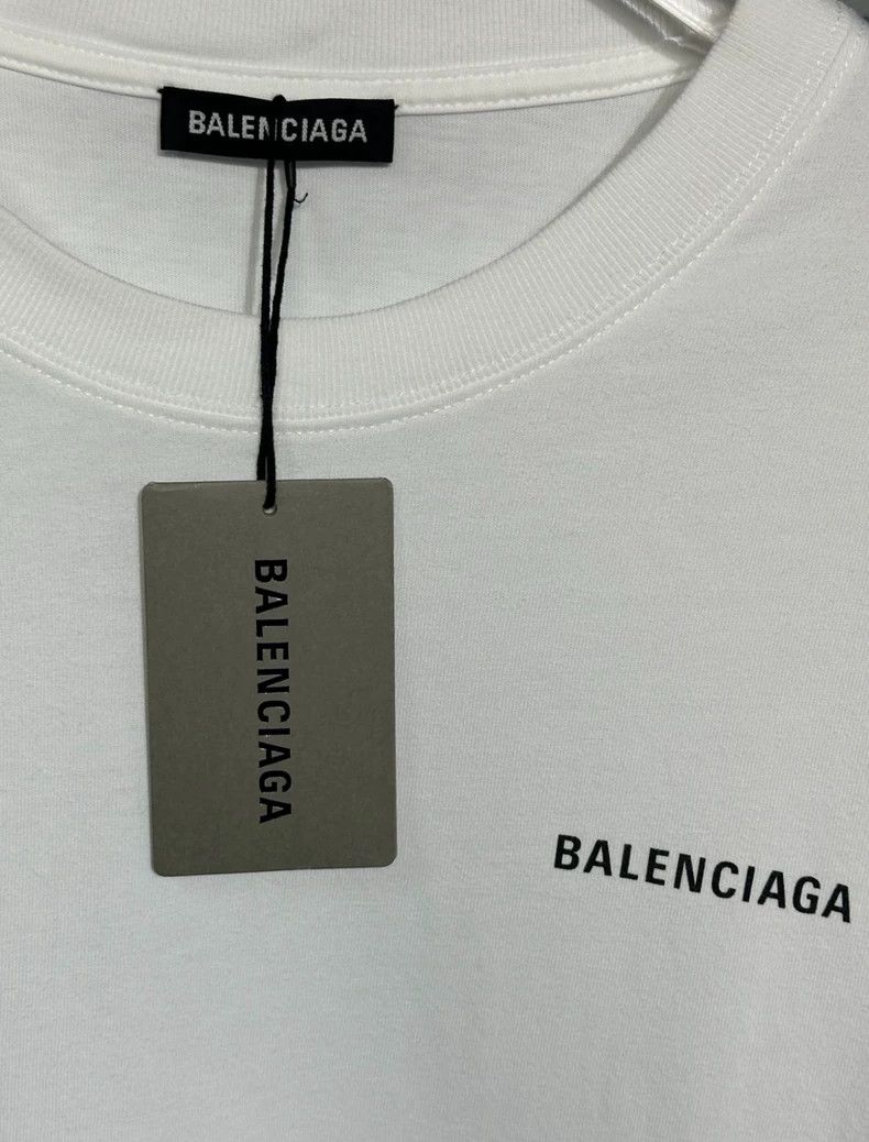 Balenciaga Balenciaga Front and back monogram printed logo short slee Size US L / EU 52-54 / 3 - 5 Thumbnail