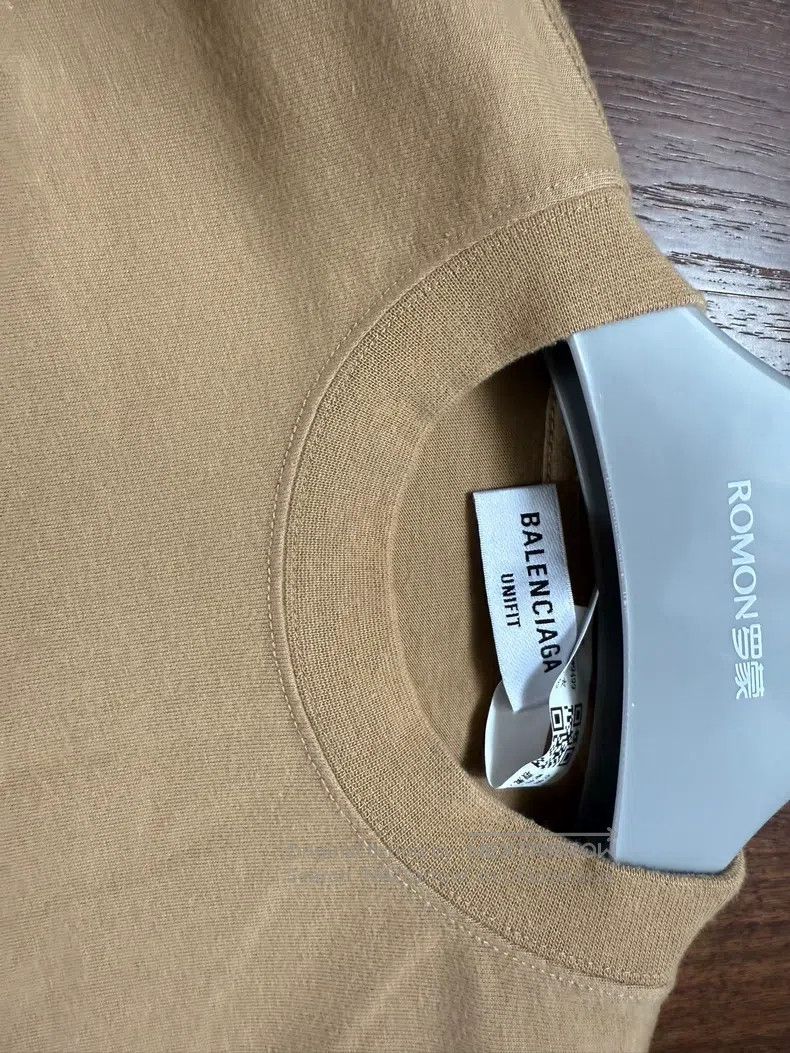 Balenciaga Balenciaga Reversed Logo Letter Embroidered Short Sleeve S Size US S / EU 44-46 / 1 - 6 Thumbnail