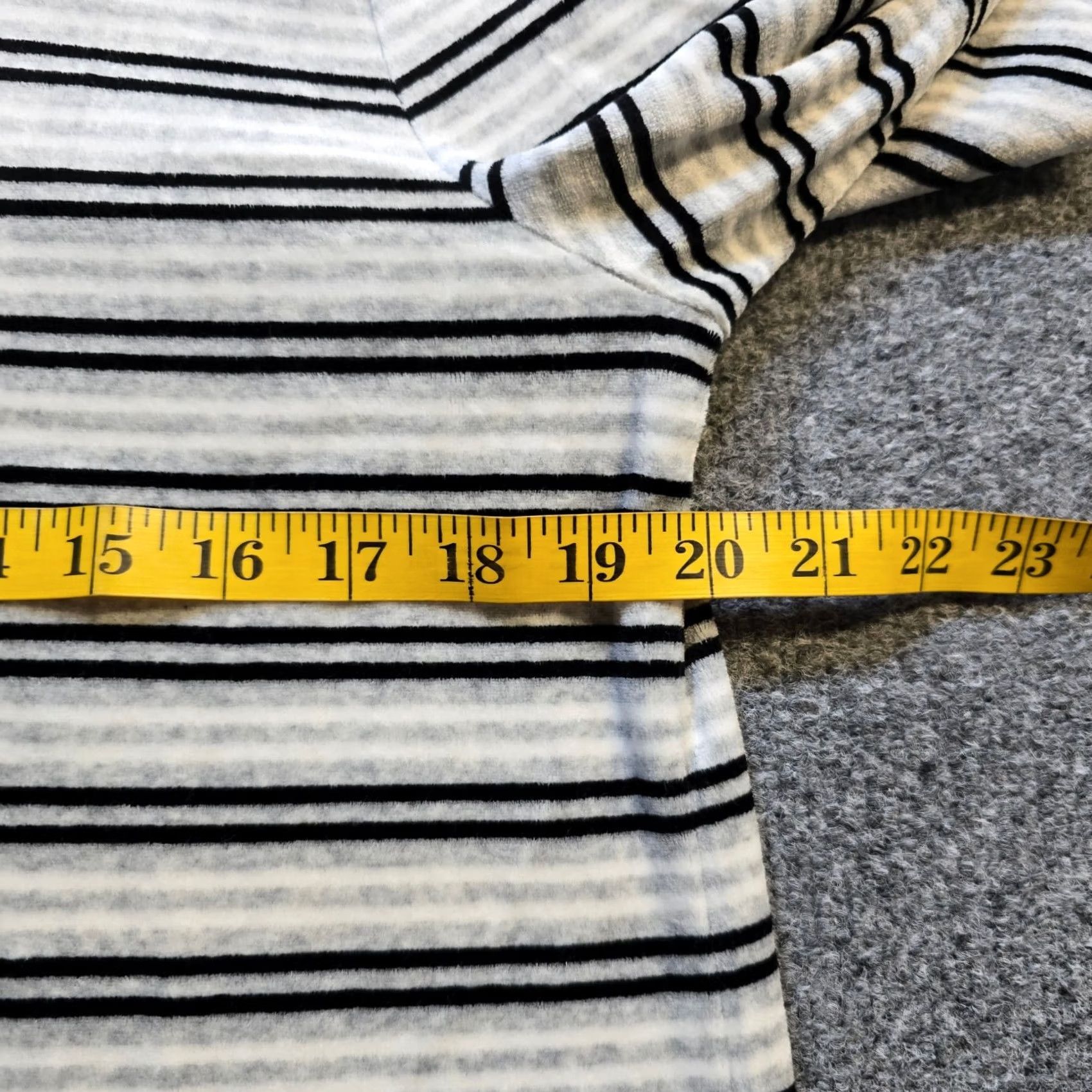 Talbots Talbots Sweater Top Women Large Gray Stripe Velour Turtleneck Long Sleeve Casual Size L / US 10 / IT 46 - 5 Thumbnail