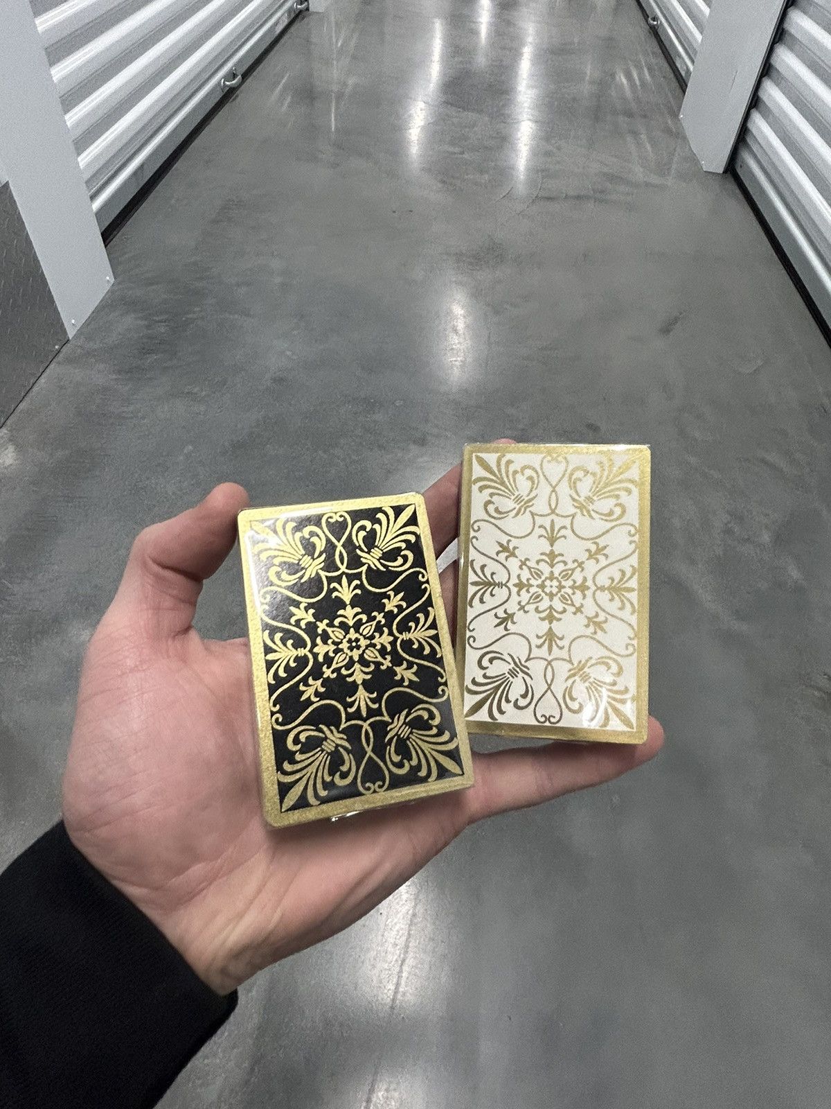 Vintage Vintage Gold and white PINNACLE playing cards Size ONE SIZE - 2 Thumbnail