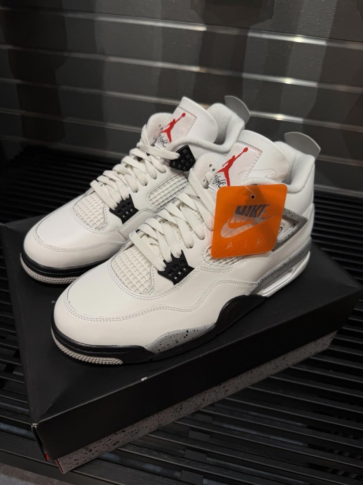 Jordan Brand Mens Size 11.5 Nike Air Jordan 4 Retro OG White Cement New Size US 11.5 / EU 44-45 - 6 Thumbnail