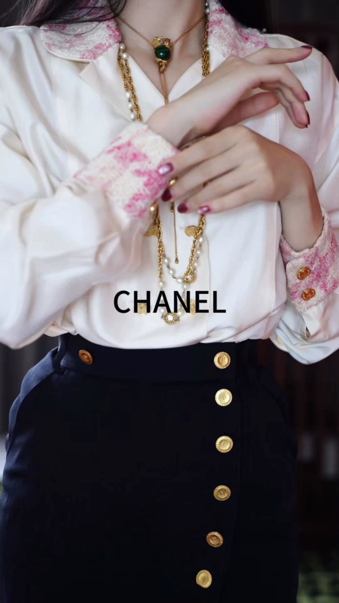 Chanel Chanel Vintage Cream Silk Pink Tweed Oversized CC Shirt FR40 Size M / US 6-8 / IT 42-44 - 1 Thumbnail