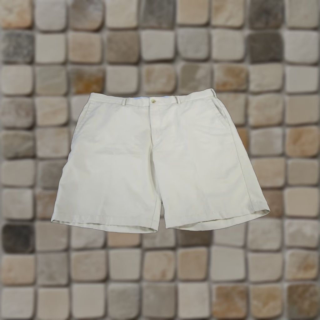 Peter Millar Peter Millar Shorts Mens 40 Beige Polyester Lightweight Chinos Regular Casual, Travel, Workwear Beige Peter Millar Shorts Mens 40 Size US 40 / EU 56 - 1 Thumbnail