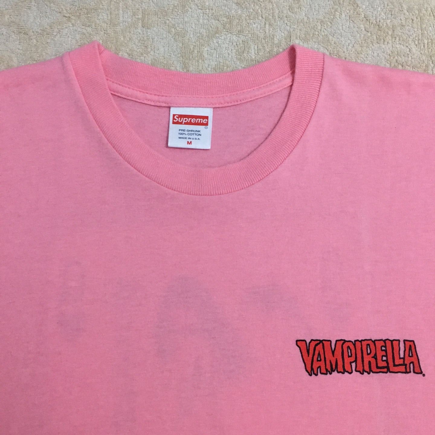 Supreme Supreme Vampirella SS17 Card Tee Bright Coral Size US M / EU 48-50 / 2 - 9 Thumbnail