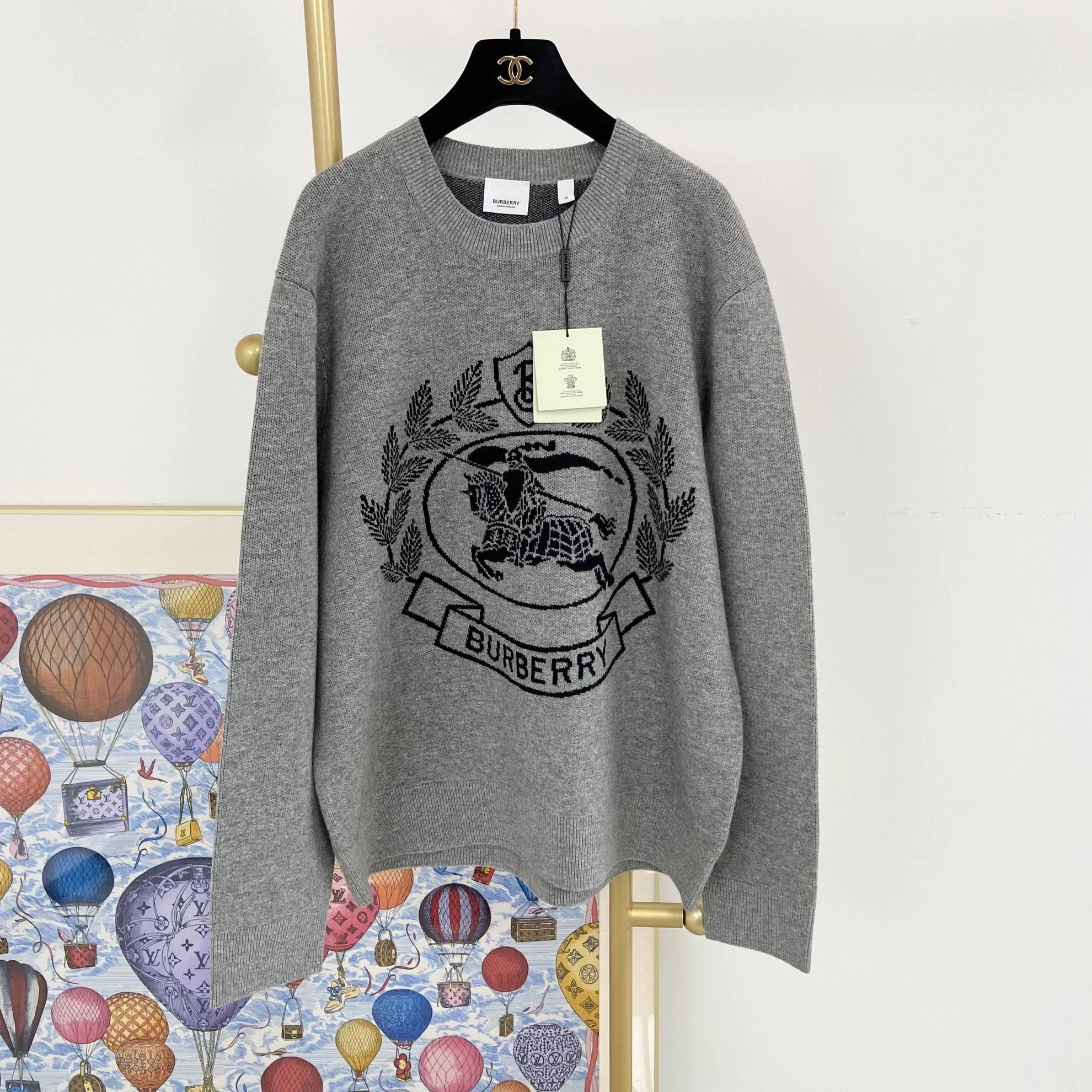 Burberry Burberry Gray Equestrian Jacquard Crewneck Sweater M Size US M / EU 48-50 / 2 - 1 Thumbnail