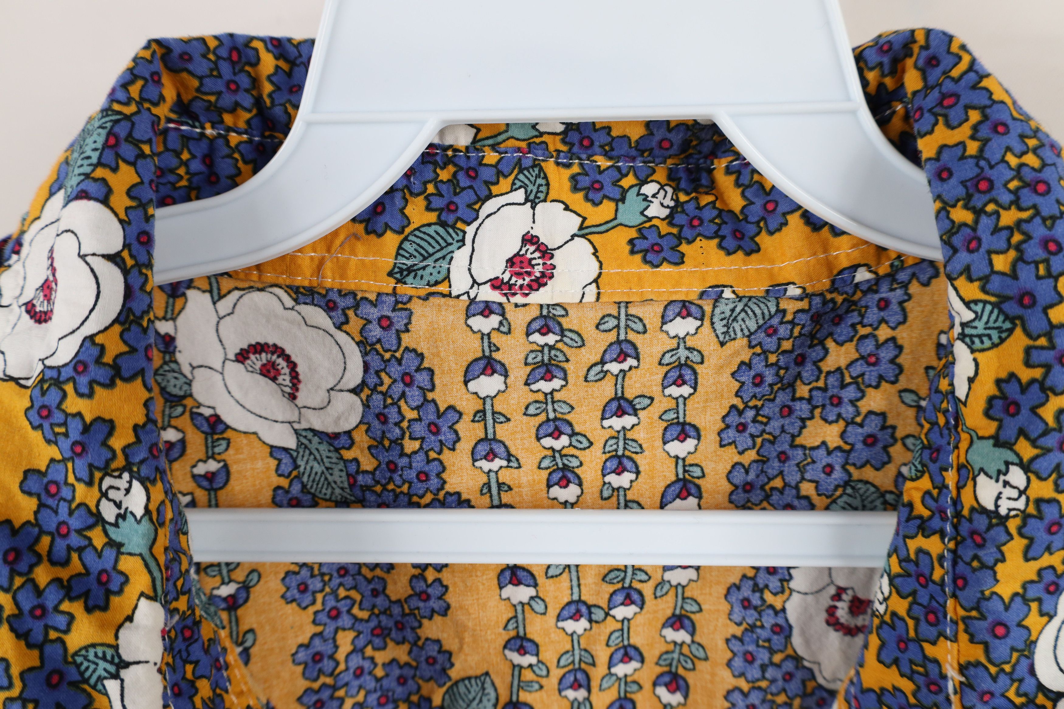 Vintage Vintage Y2K Streetwear Print Short Sleeve Button Shirt Size US XL / EU 56 / 4 - 5 Thumbnail