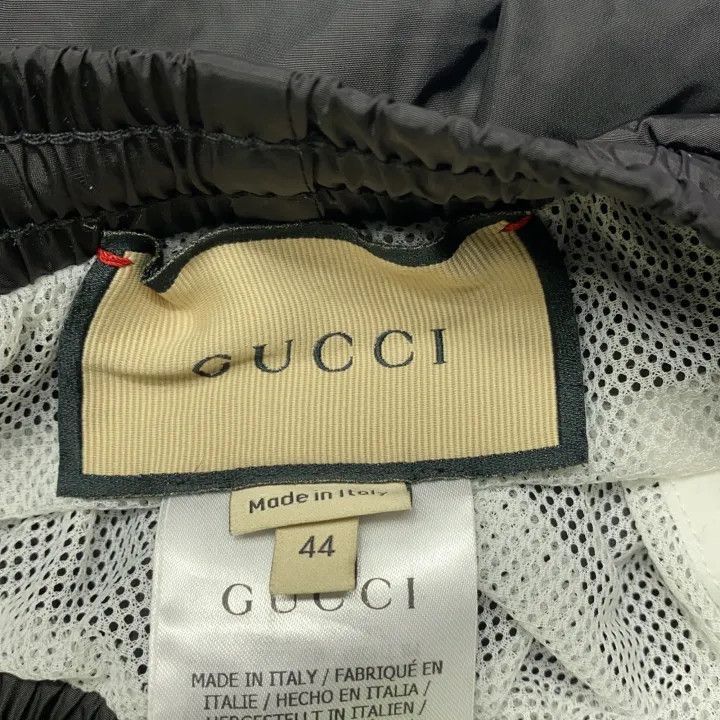 Gucci Gucci Gucci Black Letter Stripe Print Casual Shorts -2506 Size US 44 / EU 60 - 3 Thumbnail