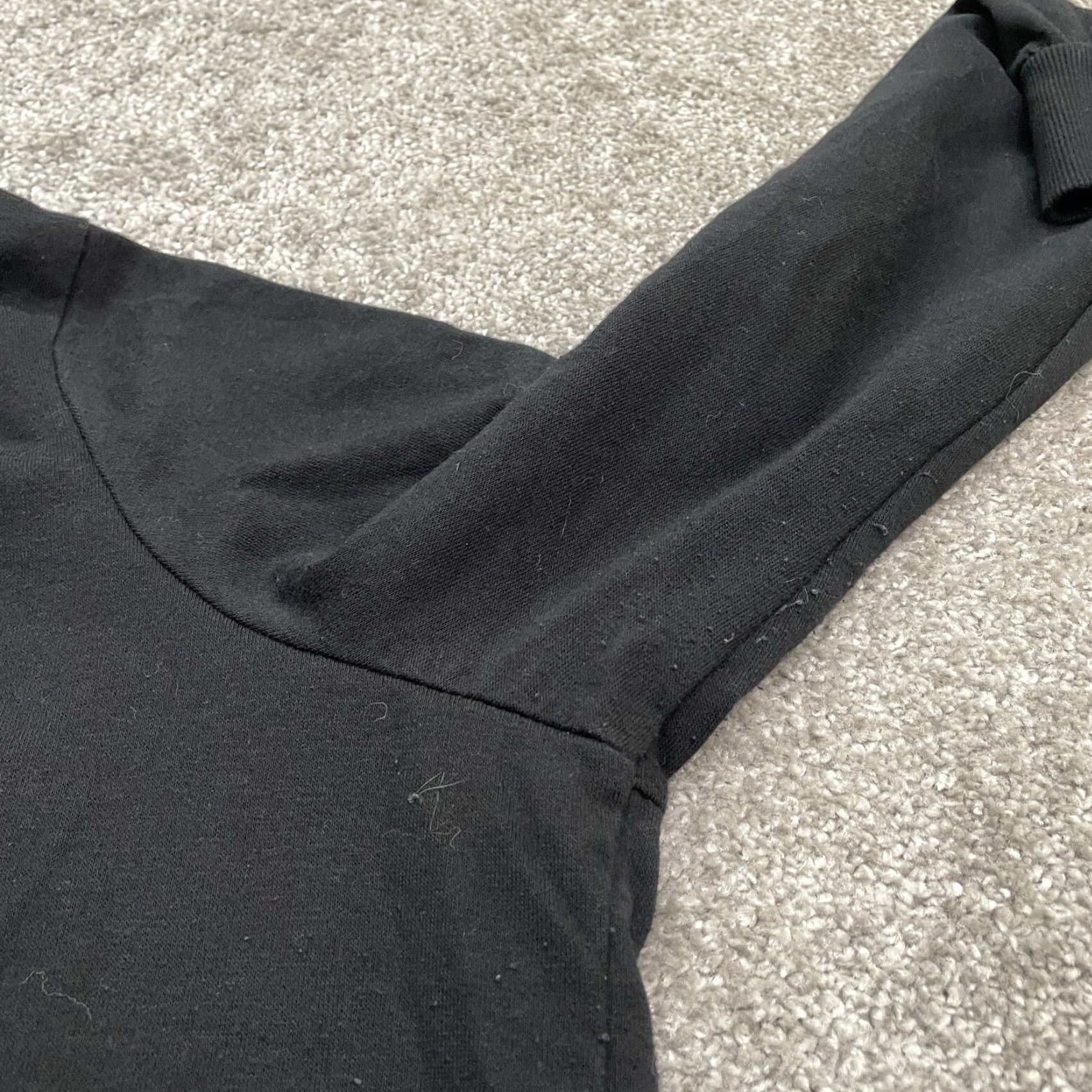 Vintage The Goonies Vintage Graphic Long Sleeve T-Shirt Womens 1 Black Crew Neck Casual Size XS / US 0-2 / IT 36-38 - 6 Thumbnail
