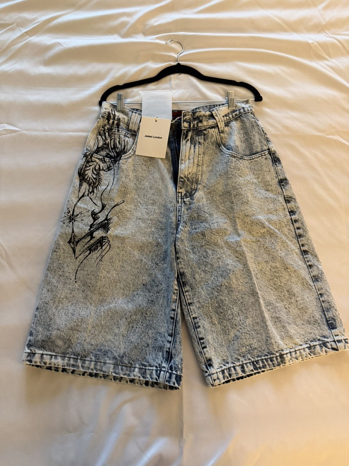 Jaded London Jaded London Light Wash Tribal Colossus Jorts Size US 30 / EU 46 - 2 Thumbnail