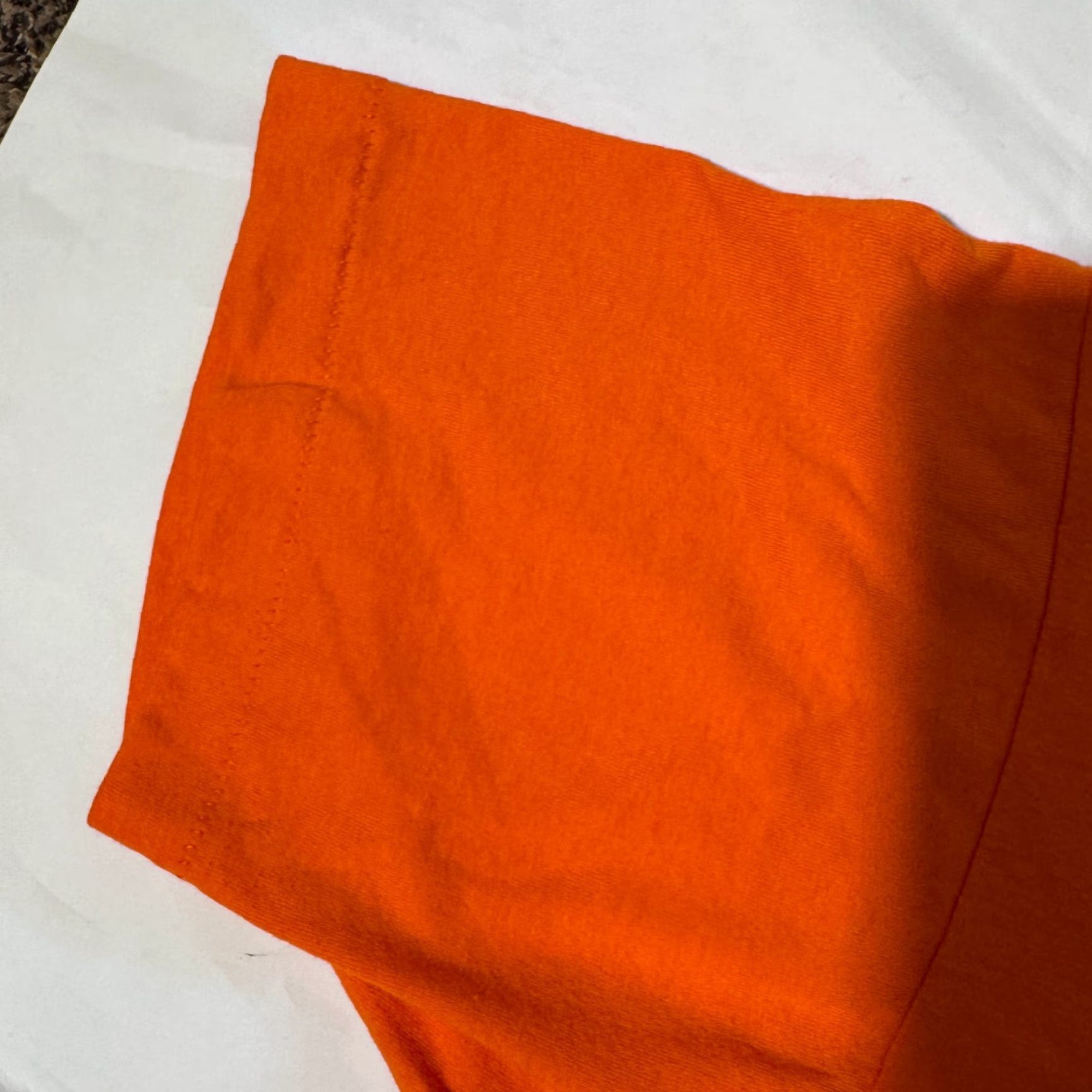 Fruit Of The Loom VINTAGE Fruit of the Loom T-Shirt Halloween Logo Short Sleeve Crew Neck XL Orange Unisex Adults Size US XL / EU 56 / 4 - 4 Thumbnail