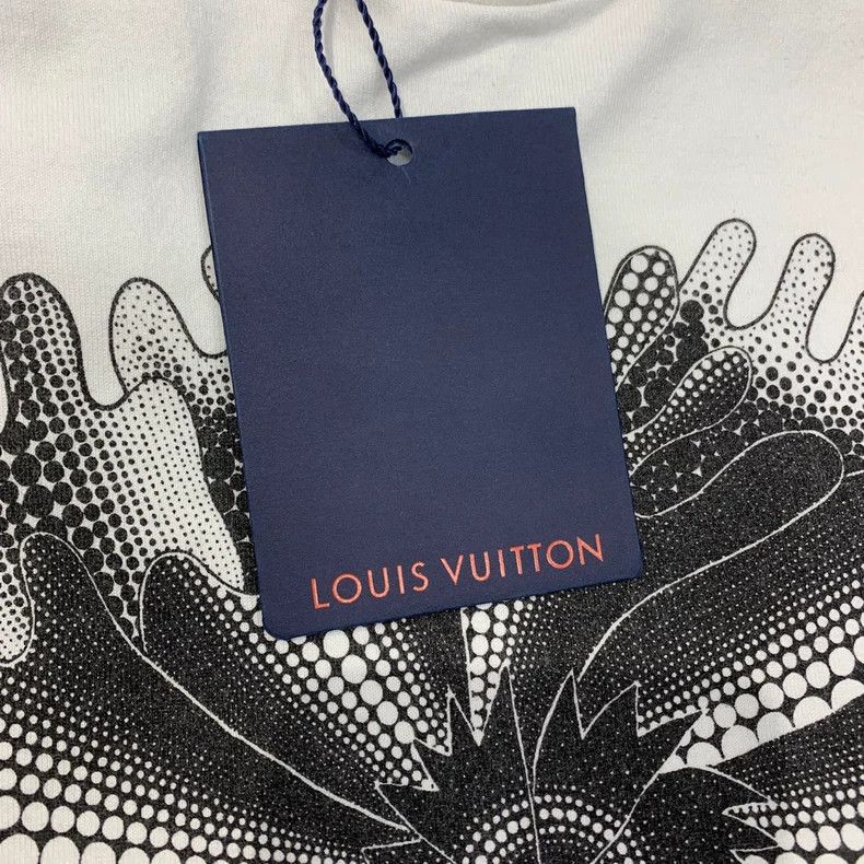 Louis Vuitton Louis Vuitton Yayoi Kusama Signature Short Sleeves Size US XXL / EU 58 / 5 - 6 Thumbnail