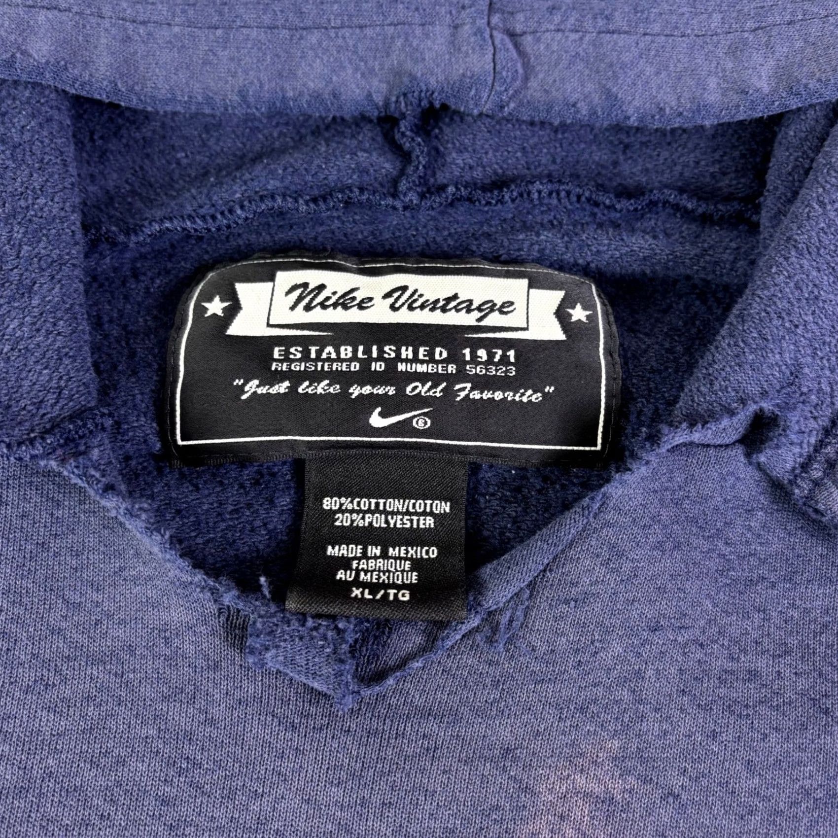 Nike Nike Hoodie Mens XL Distressed Graphic Pullover Navy Blue Vintage Athletics Short Description: 0 Size US XL / EU 56 / 4 - 3 Thumbnail