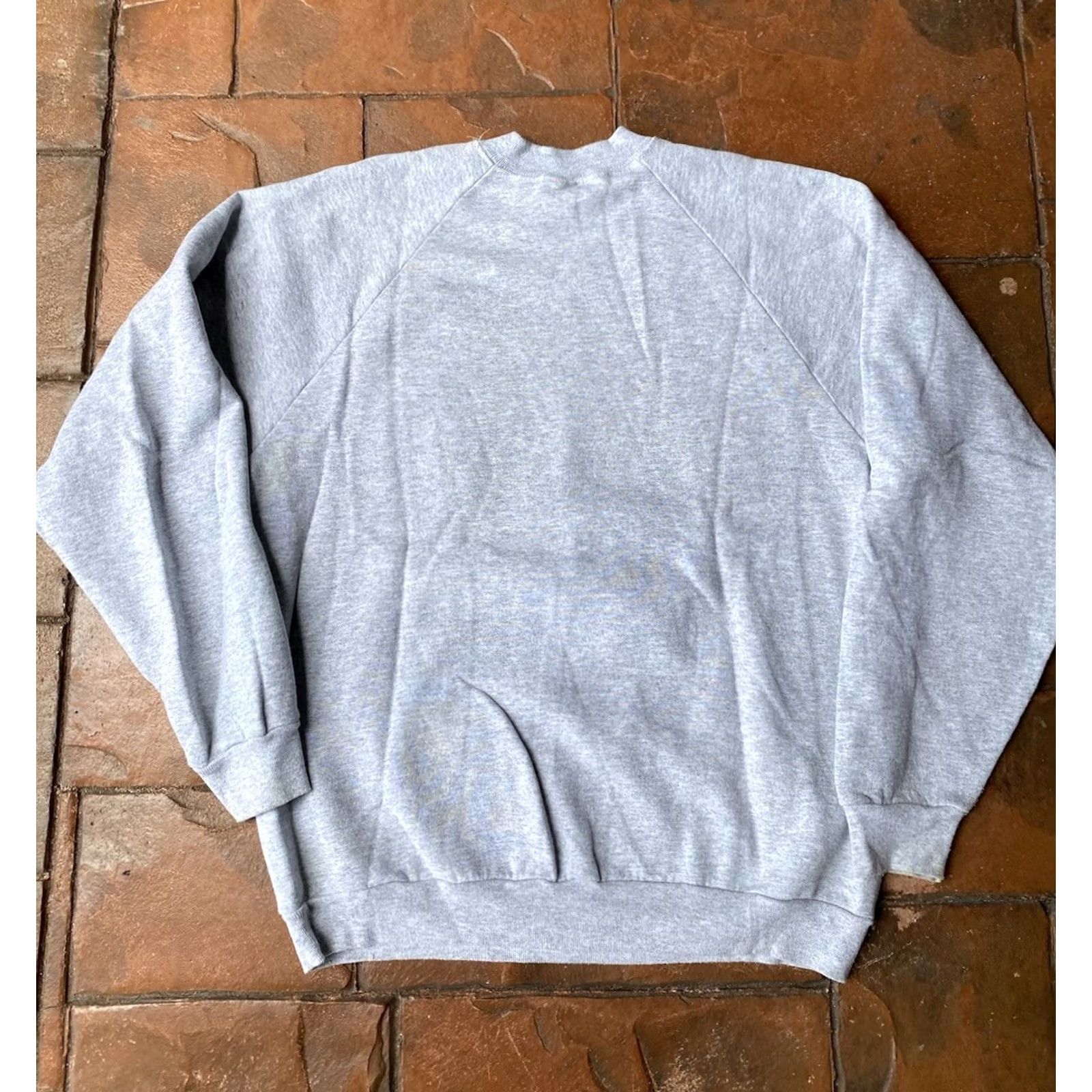 Spell VINTAGE London England Crewneck Sweatshirt Large Gray USA Embroidered Size US L / EU 52-54 / 3 - 3 Thumbnail