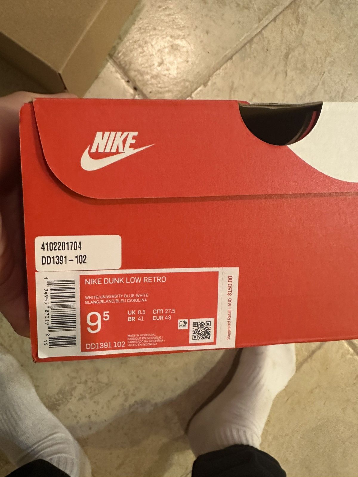 Nike UNC dunk low sz 9.5 gently worn Size US 9.5 / EU 42-43 - 6 Thumbnail