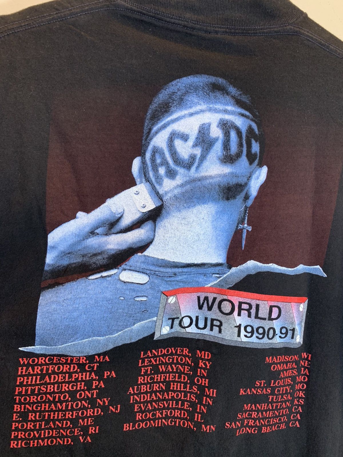 Band Tees RARE* Vintage 1990 AC/DC The Razors Edge Haircut Art T-Shirt Size US L / EU 52-54 / 3 - 4 Thumbnail