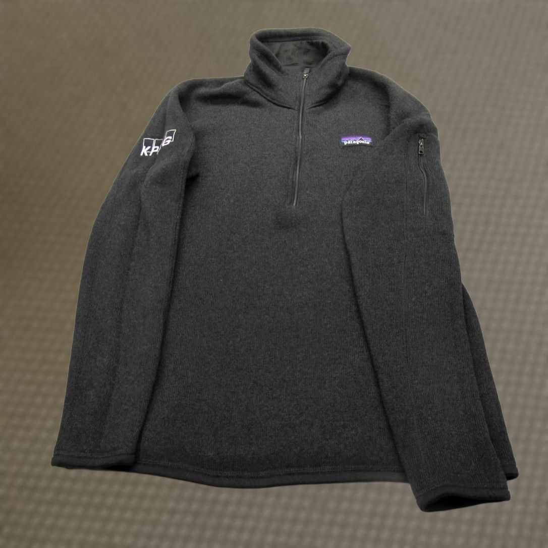 Patagonia Patagonia Sweatshirt Womens Small Black 1/4-Zip Fleece Logo Embroidered Zipper Pocket Size S / US 4 / IT 40 - 1 Thumbnail