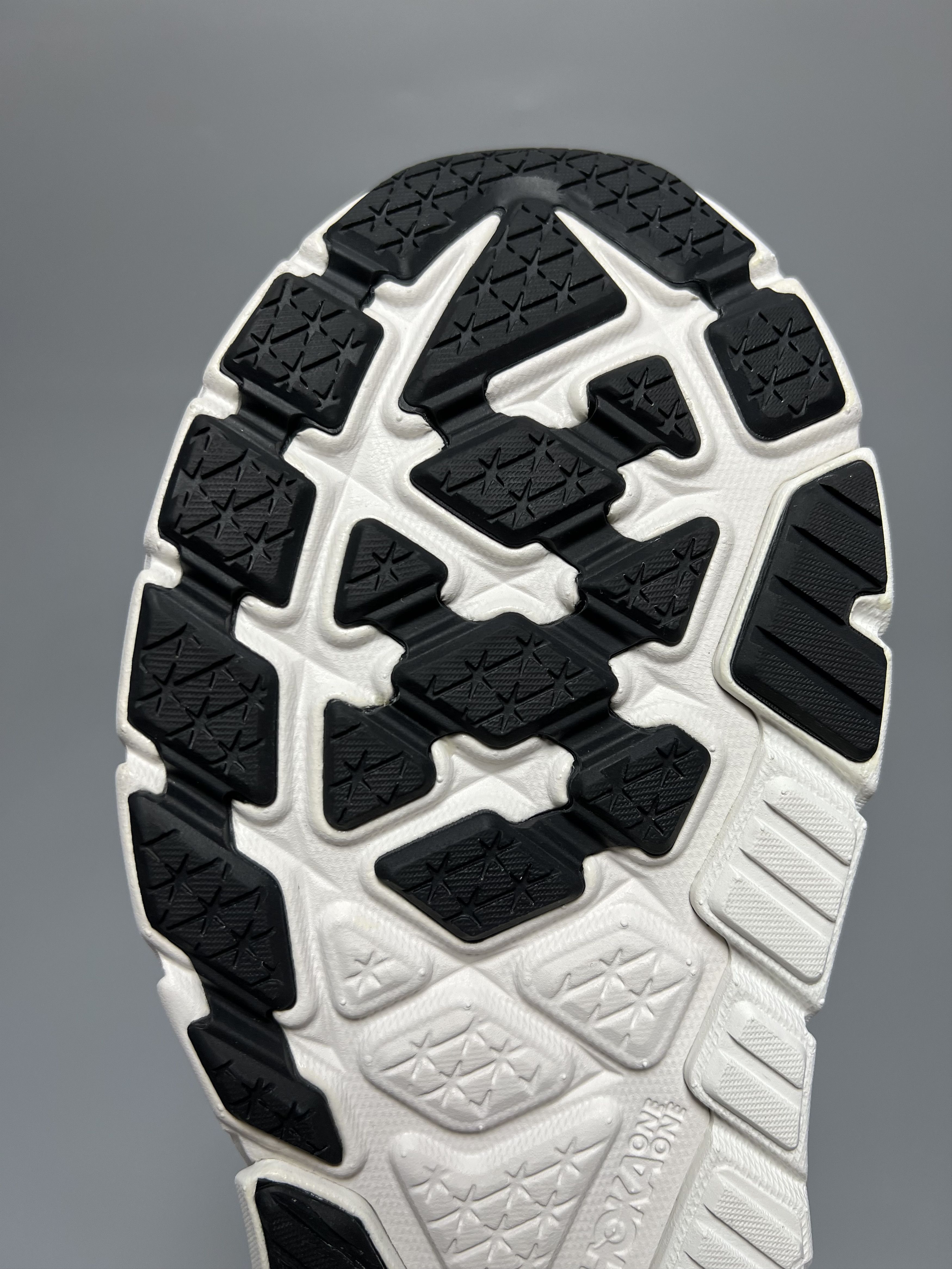 Hoka 9.5 EE Hoka One One Arahi 6 Wide Running Shoes 1123196-BDBSW Size US 9.5 / EU 42-43 - 16 Thumbnail