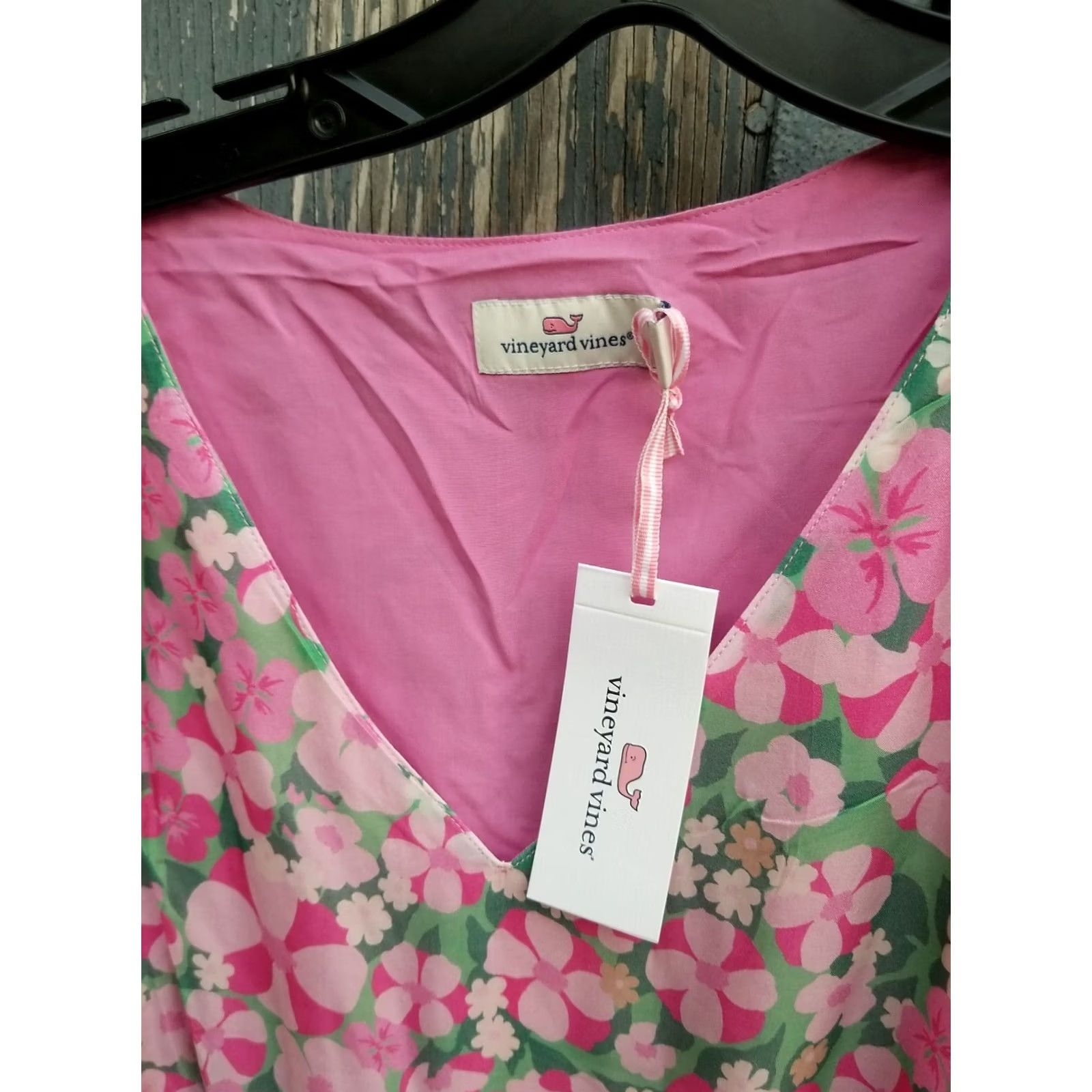 Vineyard Vines Vineyard Vines Mini Dress Smocked Daisy Print V-Neck Pink S Women Short sleeveless Viscose New with tags Size S / US 4 / IT 40 - 2 Thumbnail