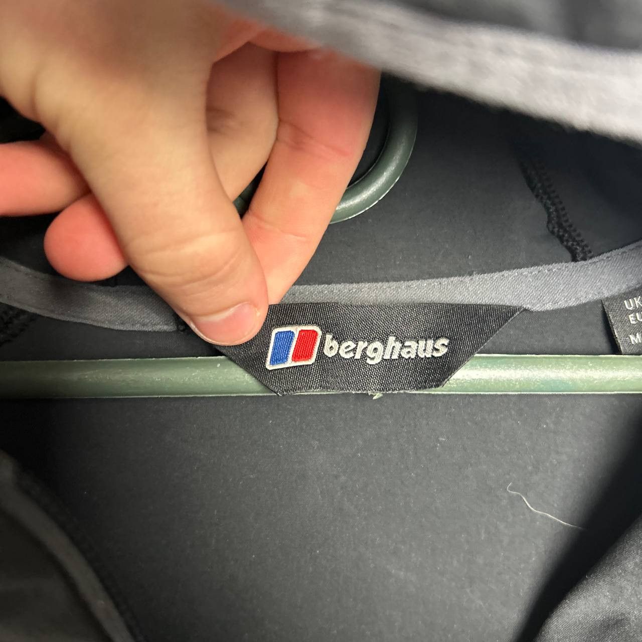 Berghaus Mens Berghaus Small logo Outdoor Atom gorpcore jacket Size US XL / EU 56 / 4 - 10 Thumbnail