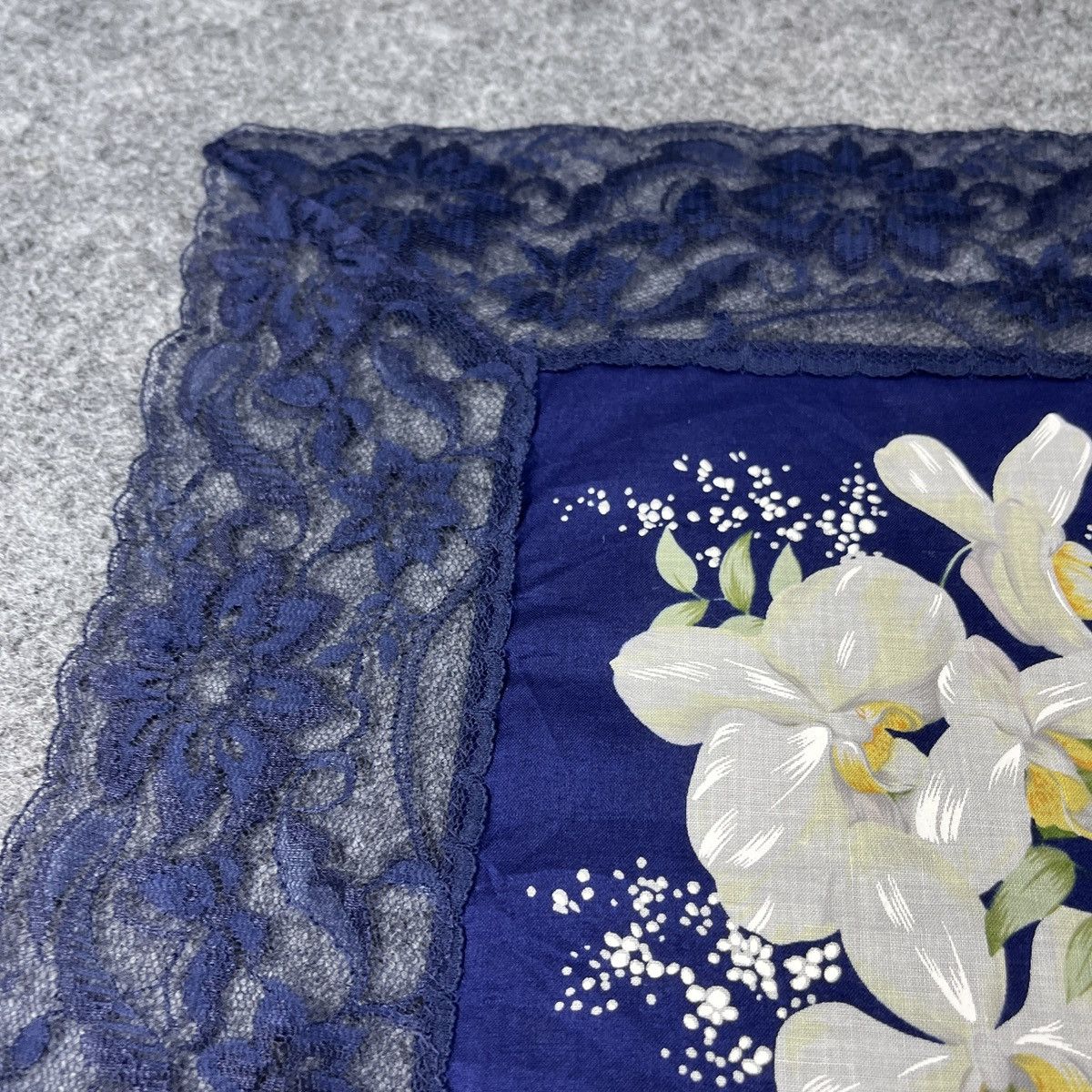 Hanae Mori × Japanese Brand Hanae Mori Bandana / Handkerchief / Neckerchief B101 Size ONE SIZE - 8 Thumbnail