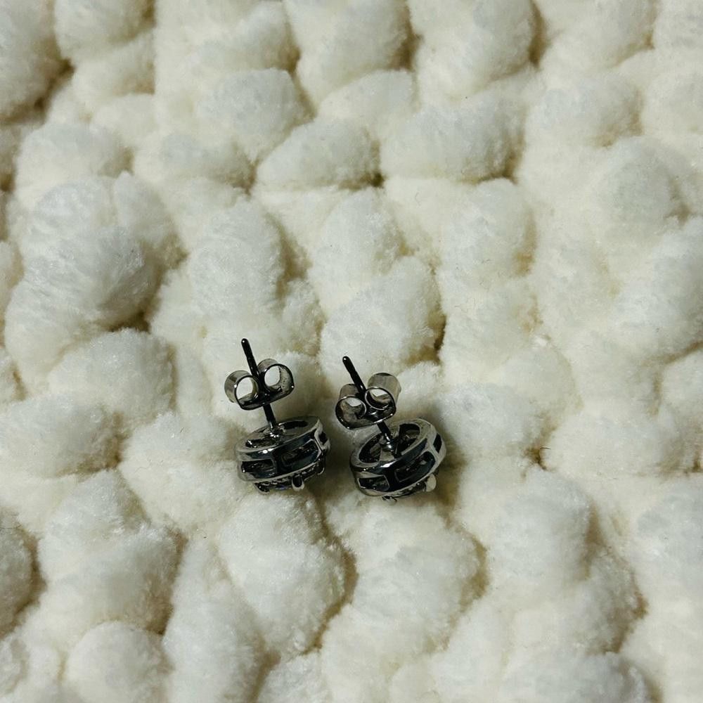 Designer Stunning Halo Stud Earrings Size ONE SIZE - 2 Thumbnail