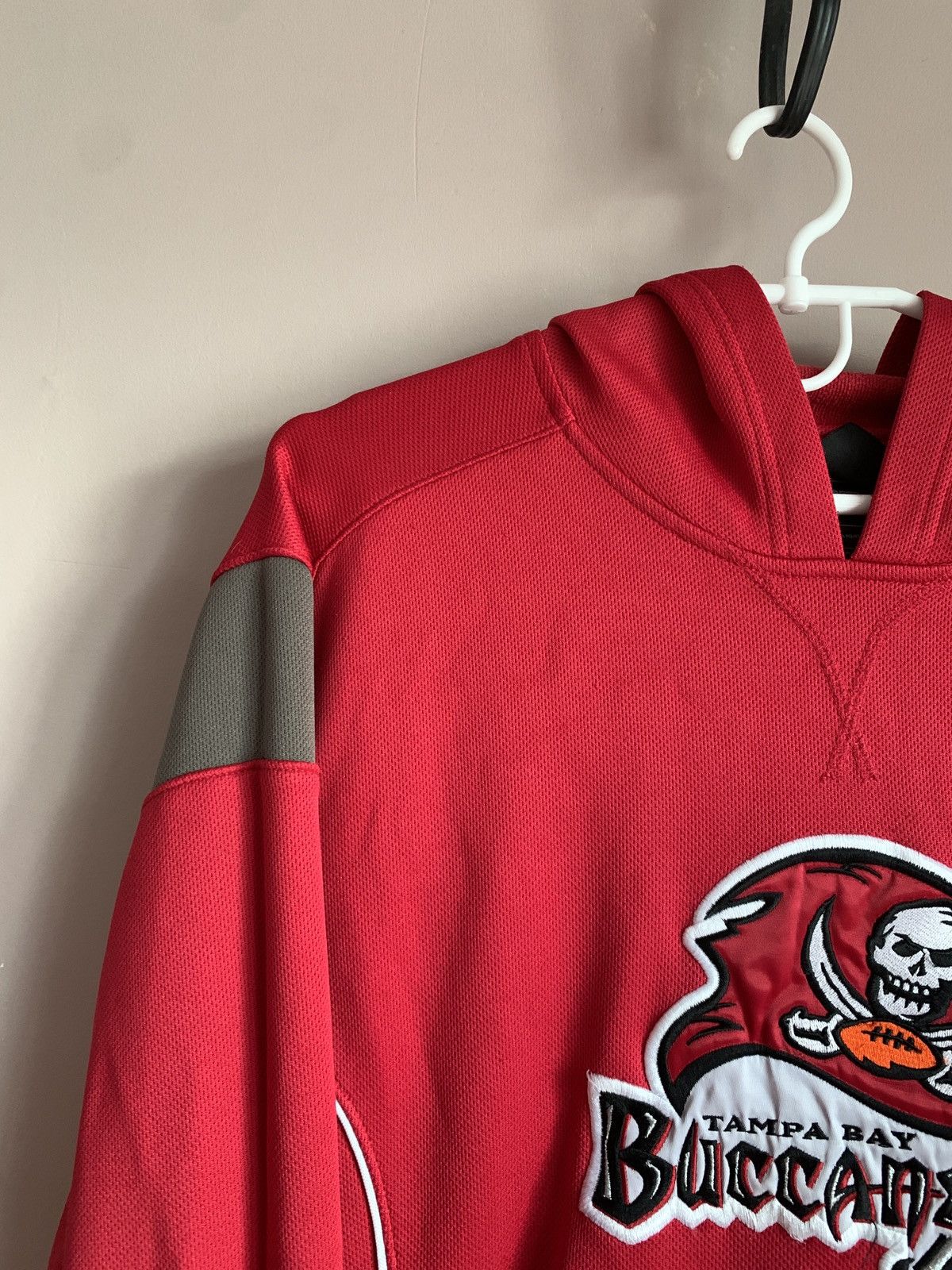 Reebok Tampa Bay Buccaneers NFL Hoodie Jacket Reebok Medium Size US M / EU 48-50 / 2 - 3 Thumbnail
