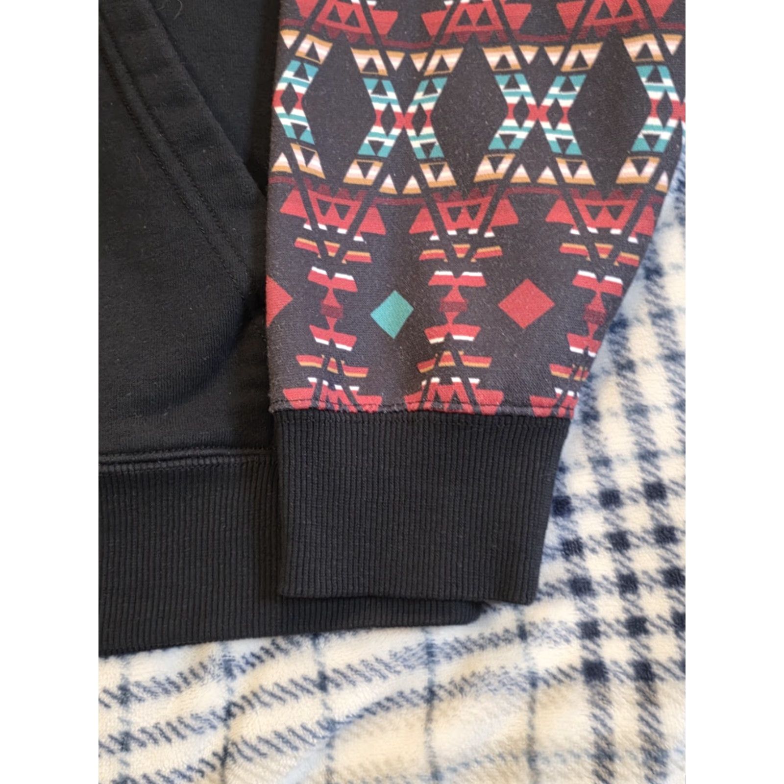 Vintage VINTAGE Hooey Men's Pullover Hoodie Black Aztec Sleeves Hood Lining Western Large Size US L / EU 52-54 / 3 - 4 Thumbnail