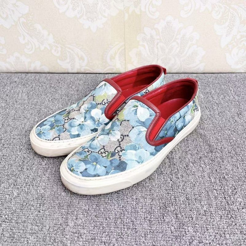 Gucci Gucci Floral Print Slip-On Sneakers for Women 0079 Size US 5 / IT 35 - 1 Thumbnail
