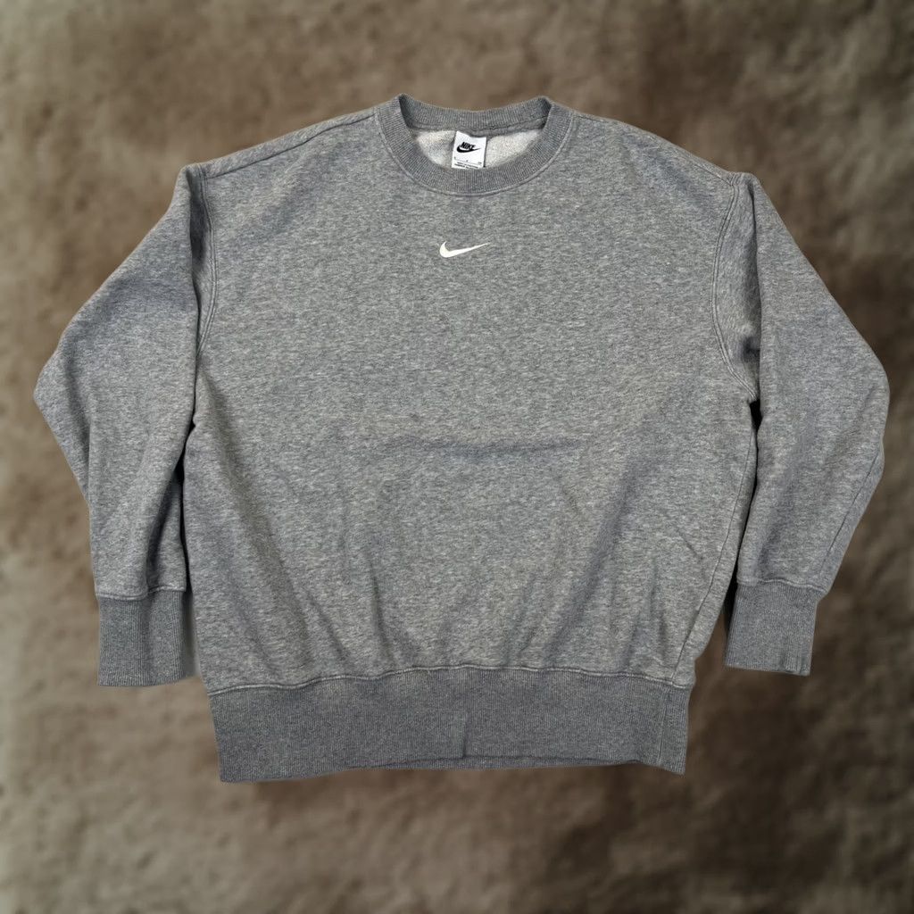 Nike Nike Sweatshirt Women's Small Gray Center Swoosh Fleece Crewneck Over Size Y2K Size S / US 4 / IT 40 - 1 Thumbnail
