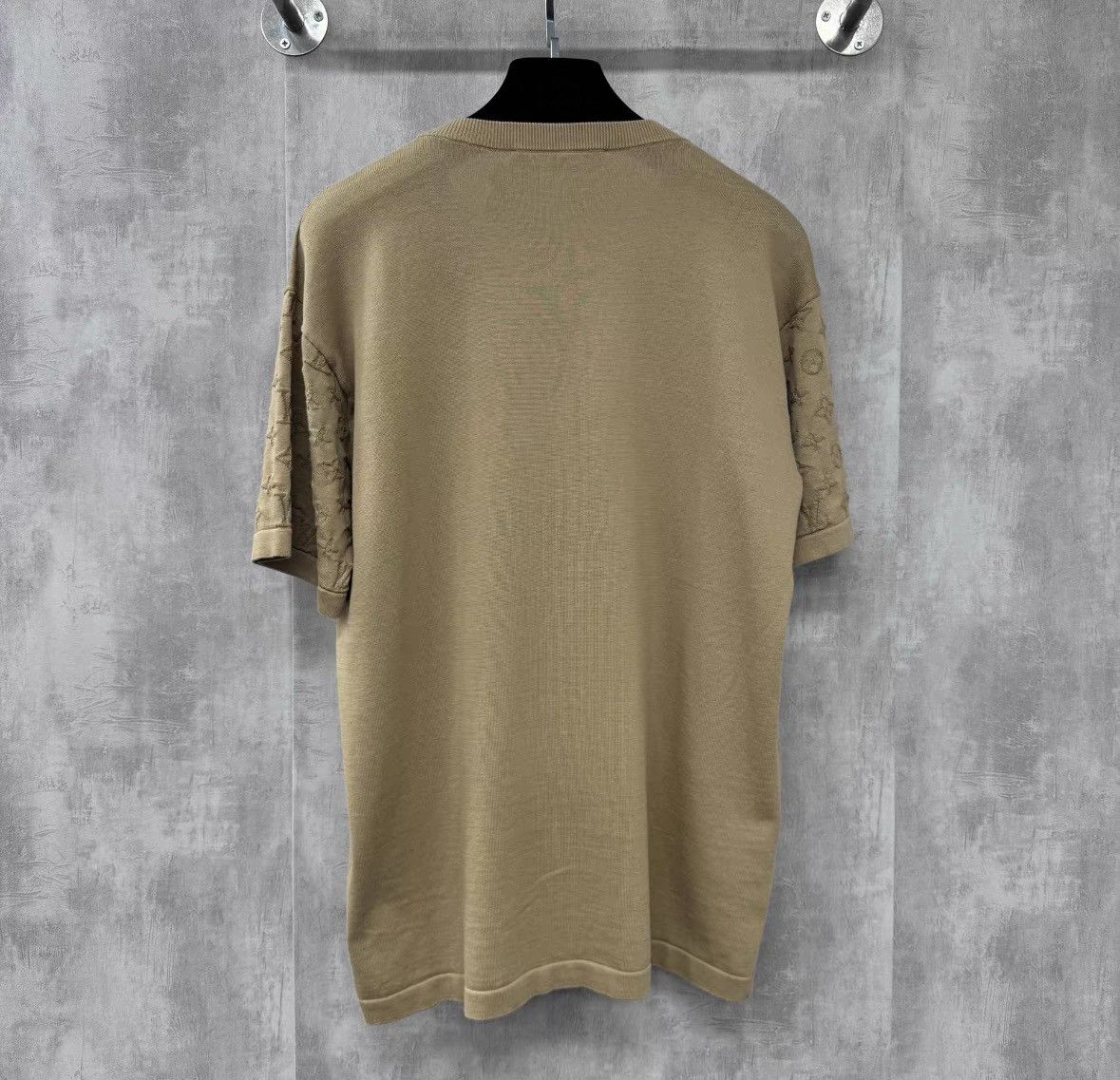 Louis Vuitton Louis Vuitton Louis Vuitton Short Sleeve Knit Top Size S-2 Size US S / EU 44-46 / 1 - 7 Thumbnail