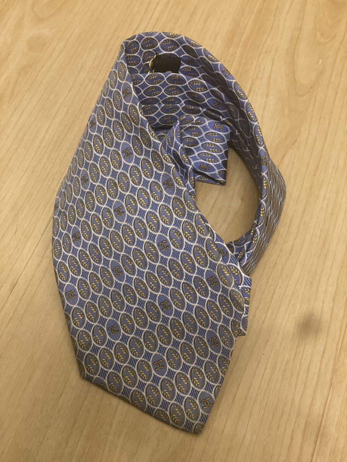 Chanel DROP!! Vintage Chanel Silk Tie Size ONE SIZE - 1 Thumbnail