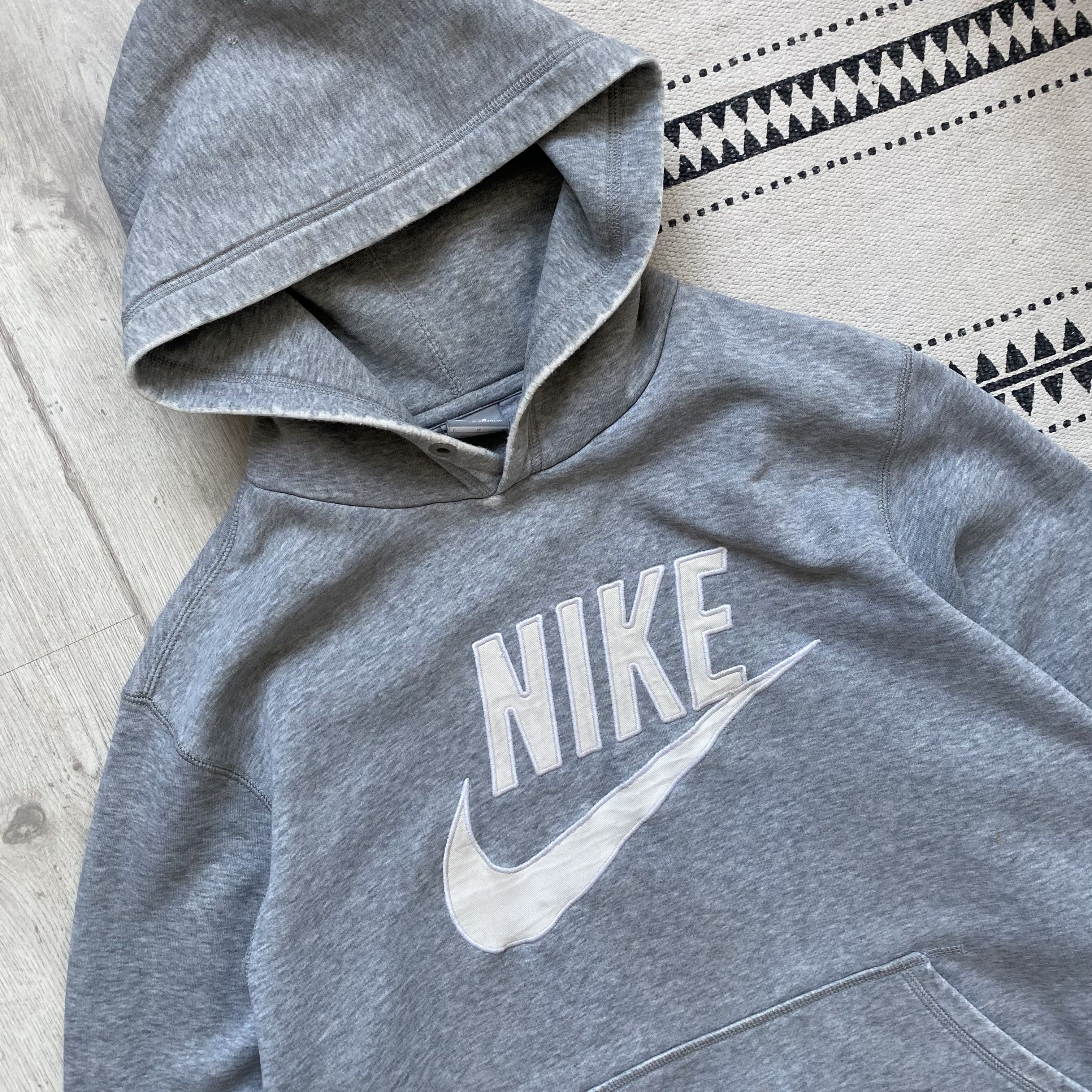 Nike Vintage 90s Trashed Nike Hoodie Centr Logo Silver Tags Size US M / EU 48-50 / 2 - 3 Thumbnail