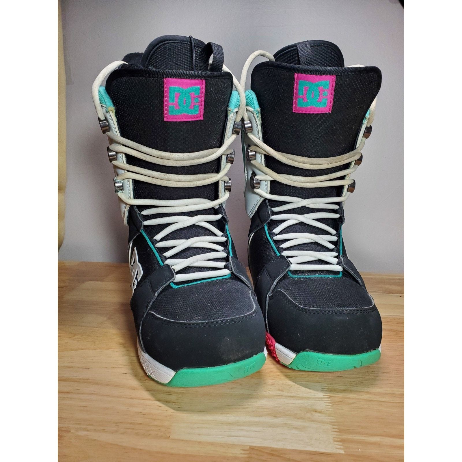 DC RARE DC Shoes Women's MISTY 2012 Snow Boots Snowboard Ski Size US 8.5 / IT 38.5 - 2 Thumbnail