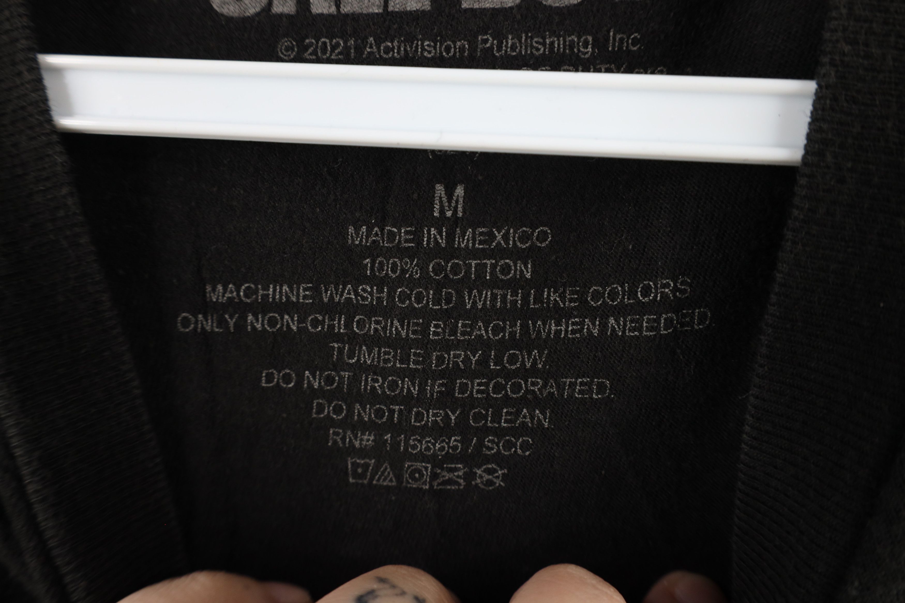 Vintage Vintage Y2K Spell Out Call Of Duty Skull Video Game T-Shirt Size US M / EU 48-50 / 2 - 6 Thumbnail