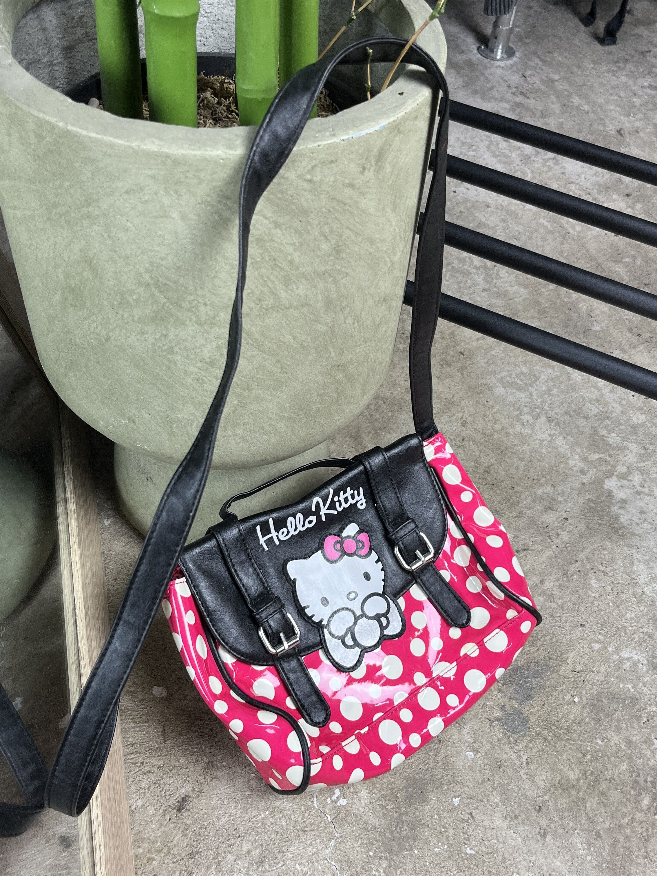 Vintage 2000s HELLO KITTY POLKA DOT SATCHEL BAG - № 6201 Size ONE SIZE - 2 Thumbnail