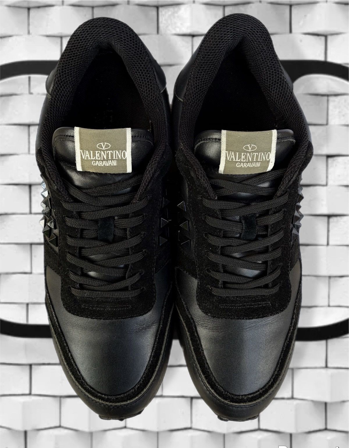 Valentino Valentino Garavani Rockstud Rockrunners Black Sneakers Size US 11 / EU 44 - 6 Thumbnail