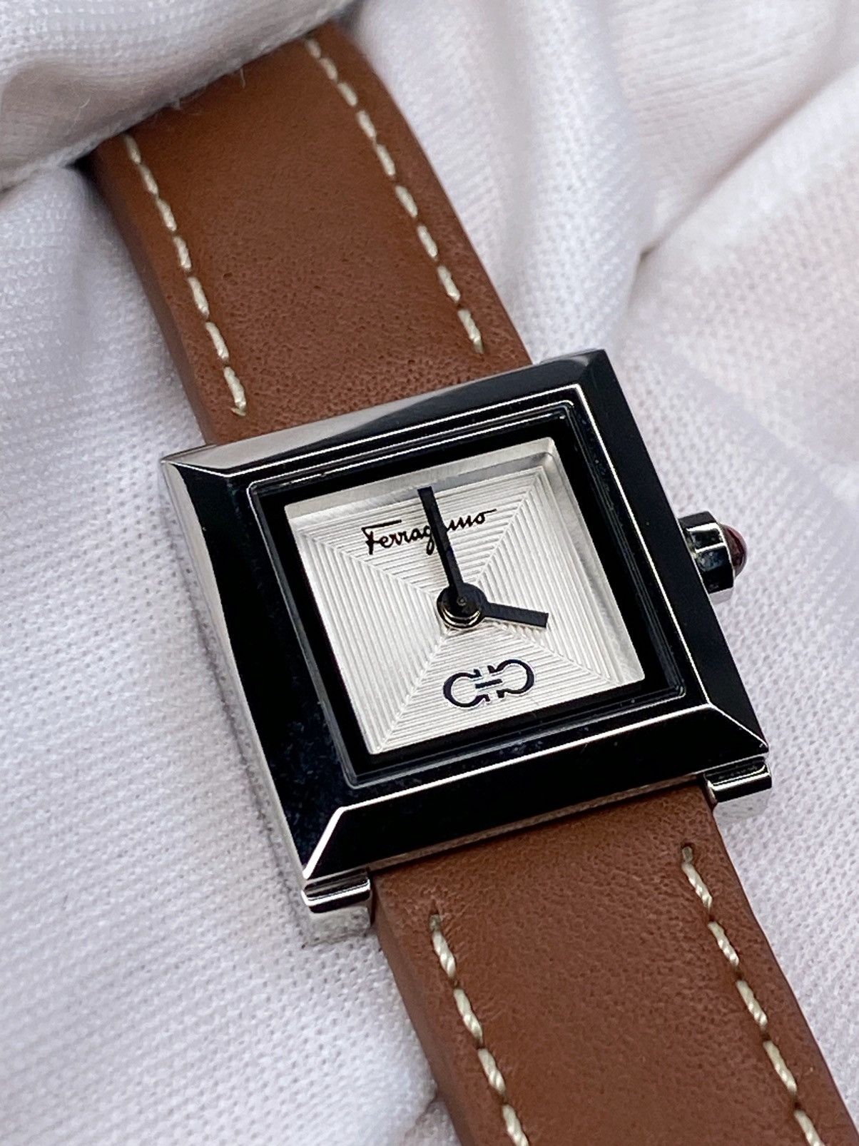 Salvatore Ferragamo Ferragamo Square Brown Leather Strap Watch 19mm Size ONE SIZE - 8 Thumbnail
