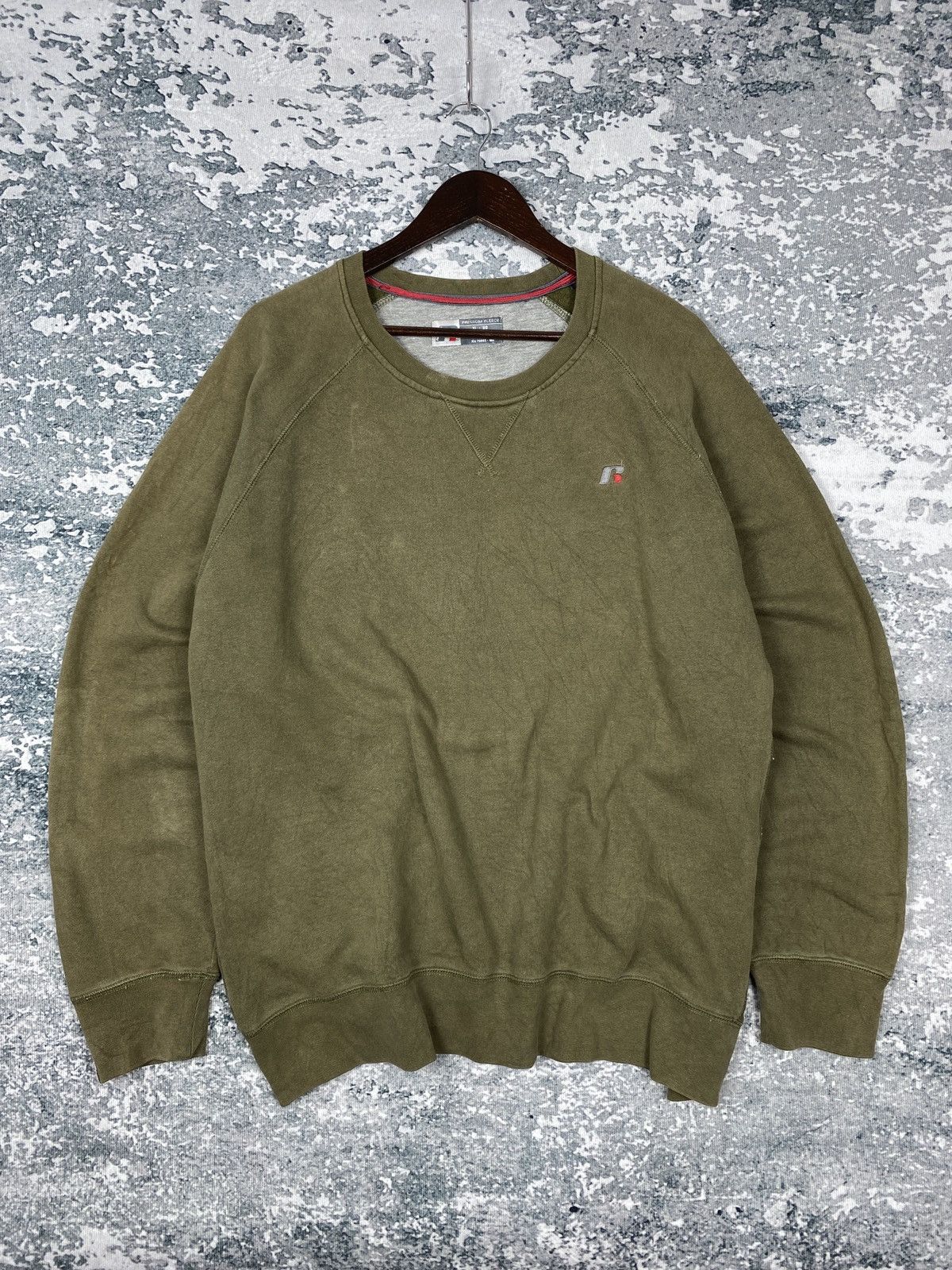 Russell Athletic × Vintage Vintage Russell Athletic Faded Sweatshirts Size US XL / EU 56 / 4 - 1 Thumbnail